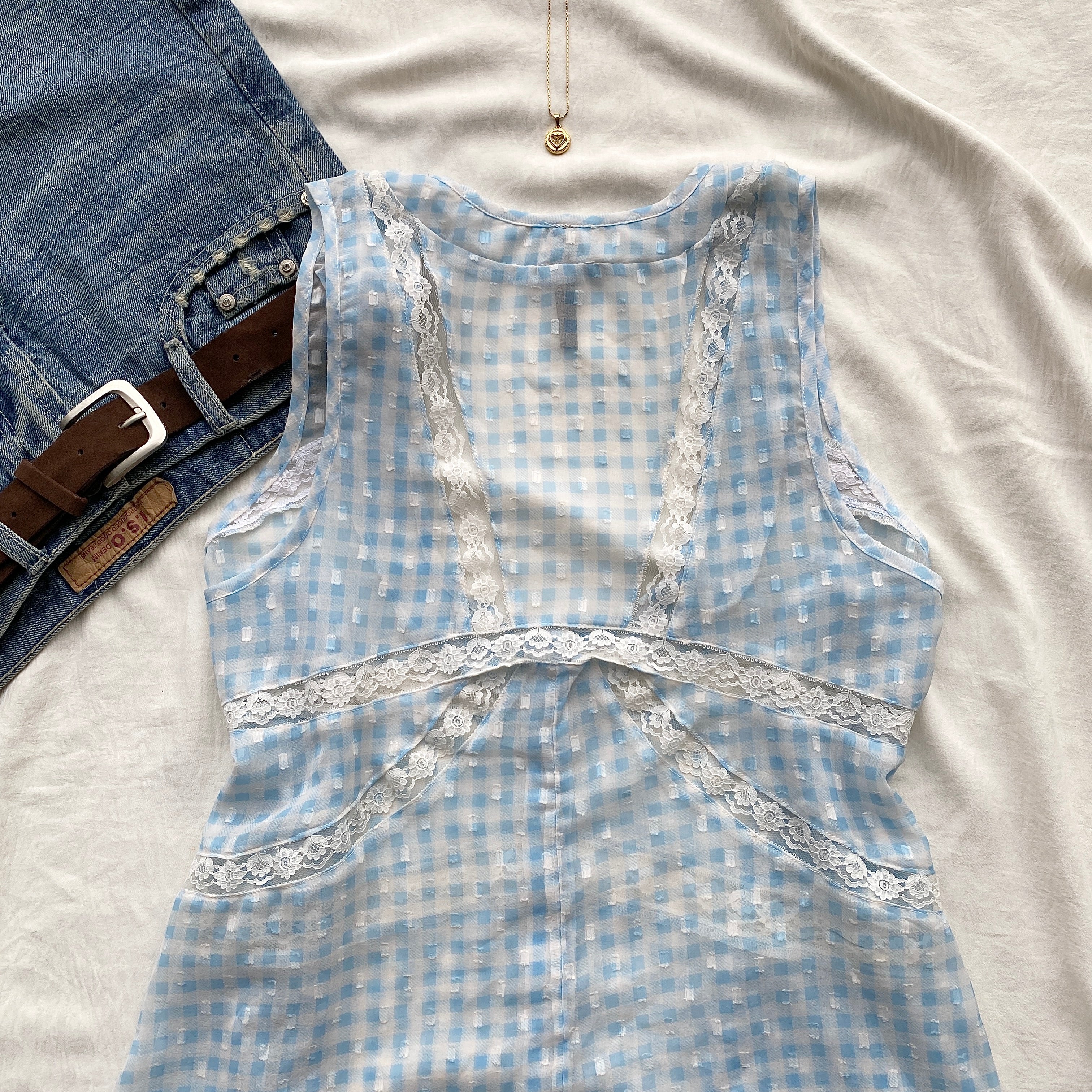 BLUE GHINGHAM TOP FROM ANTHROPOLOGY (Bust : 34-38, Upper Waist : 30-36)