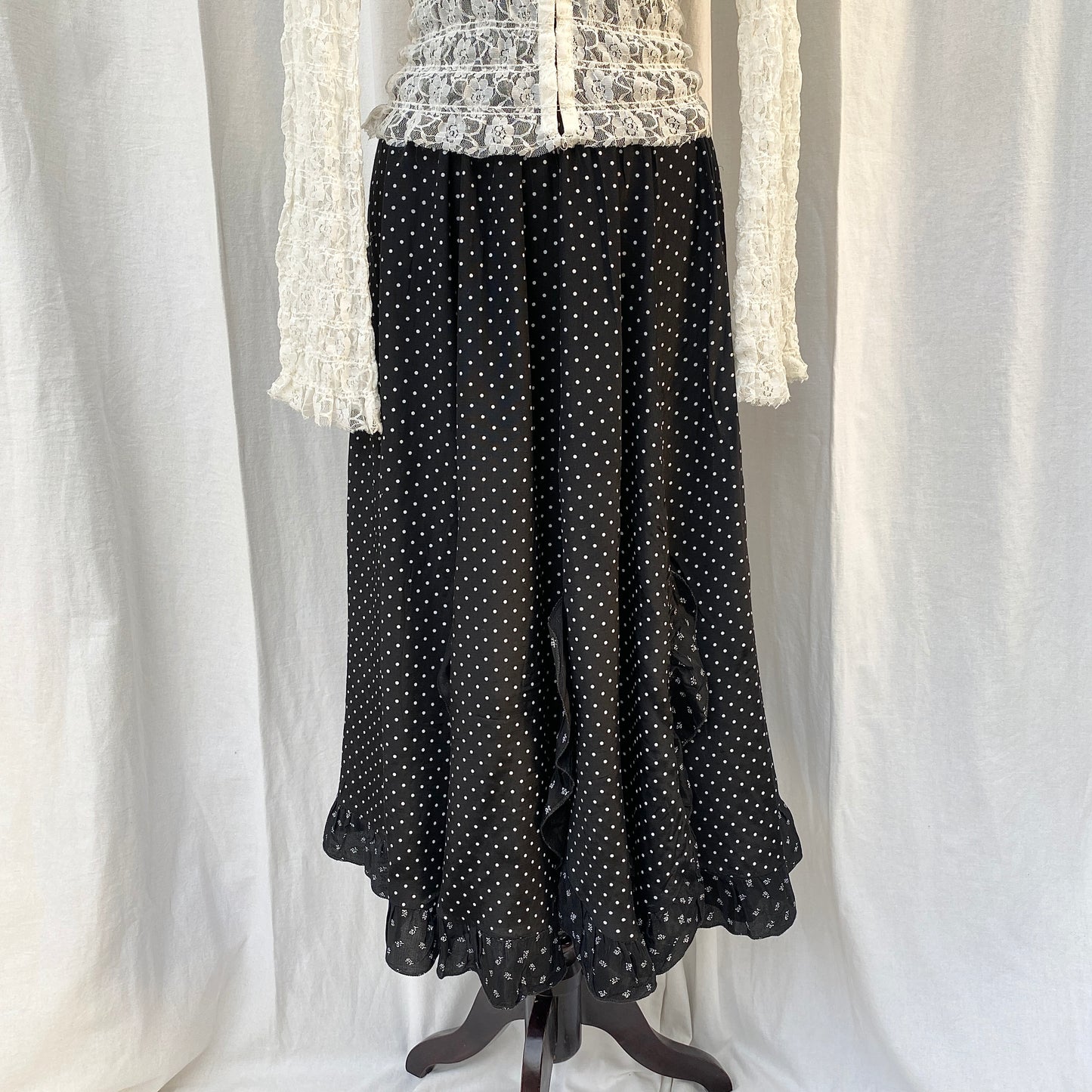 POLKA DOT MAXI SKIRT (Waist : 26-28)
