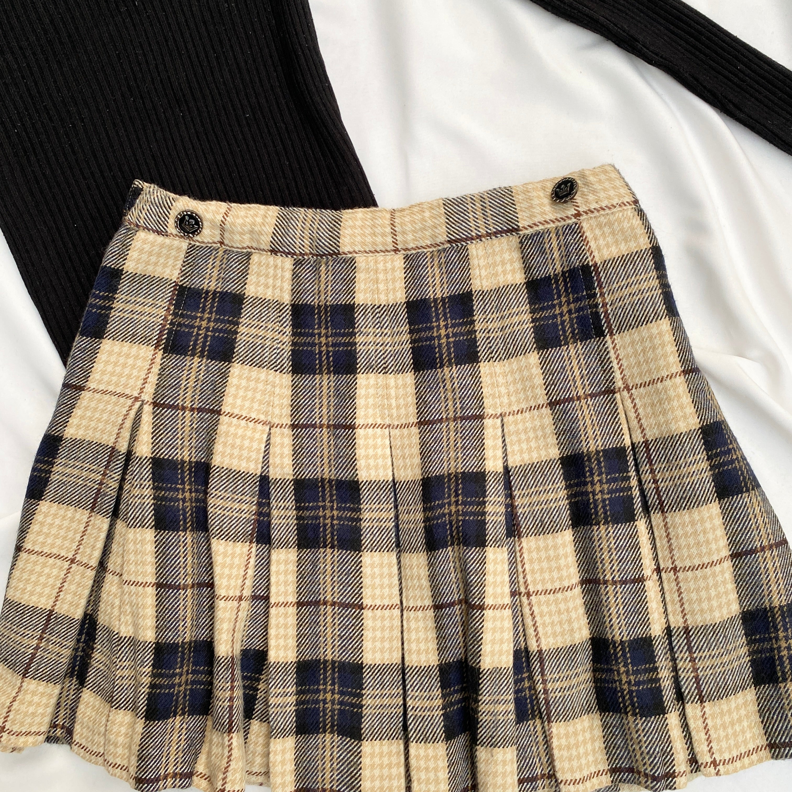PLAID SKIRT (Waist : 24-26)