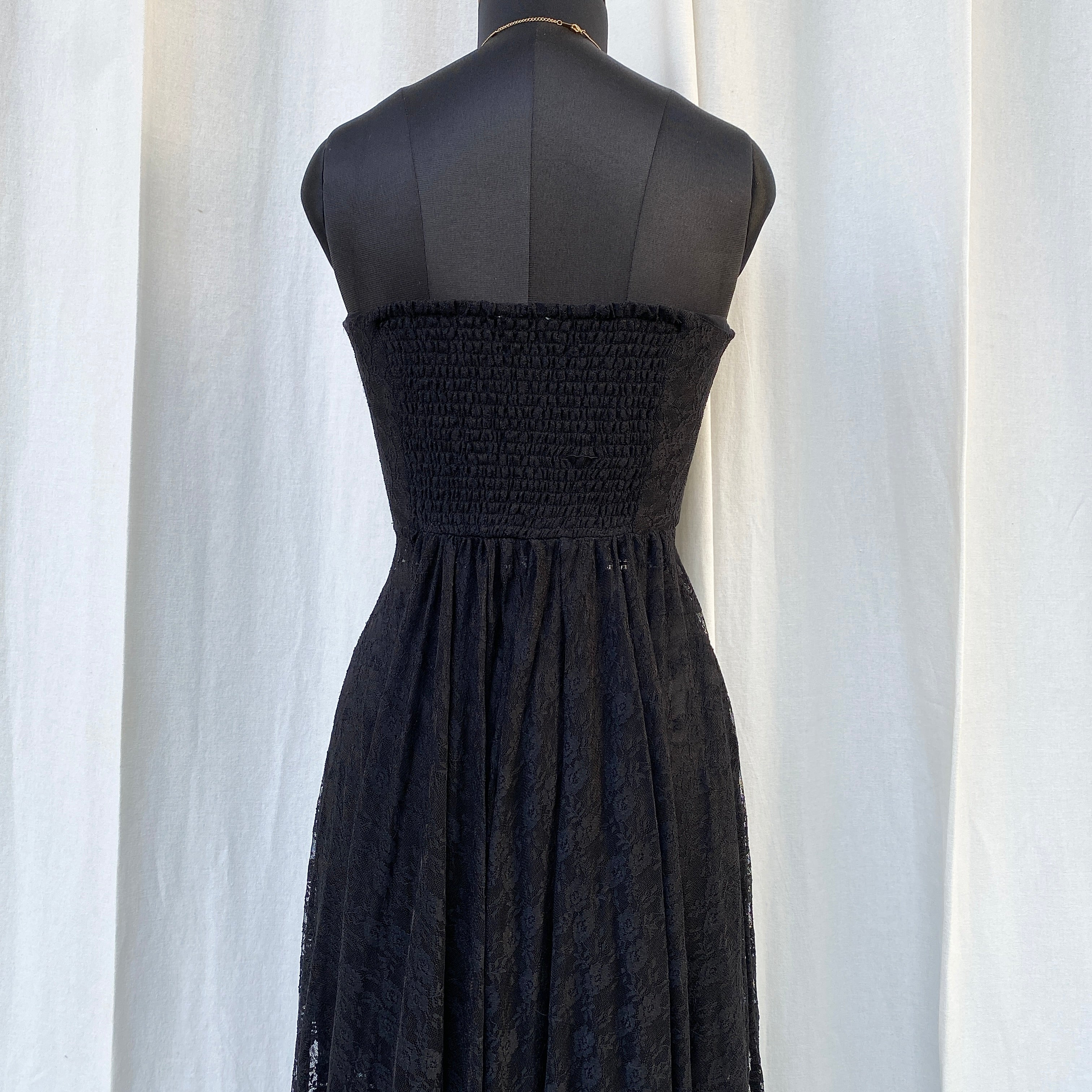 BLACK LACE CORSET DRESS (Bust : 28-32, Upper Waist : 22-28)