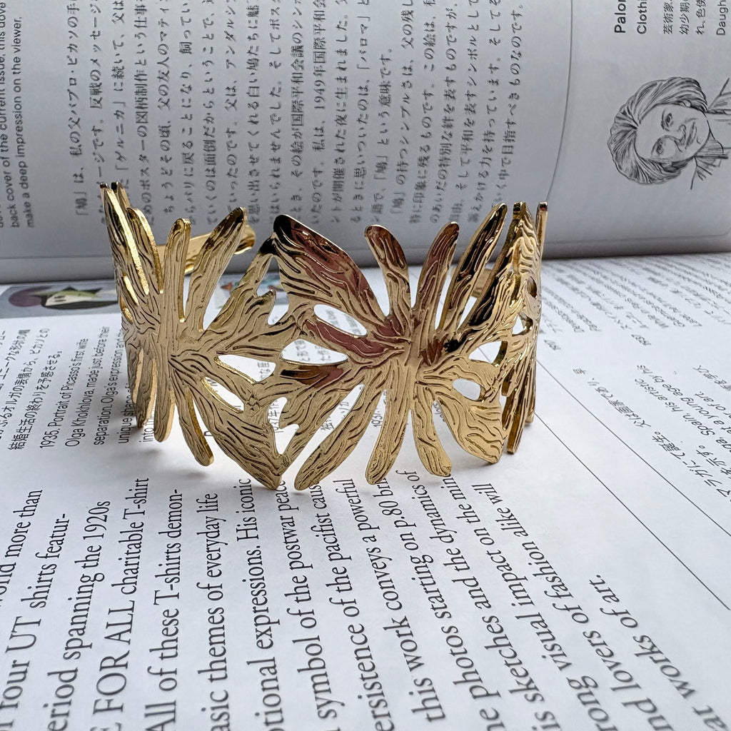 LEAF GOLD CUFF