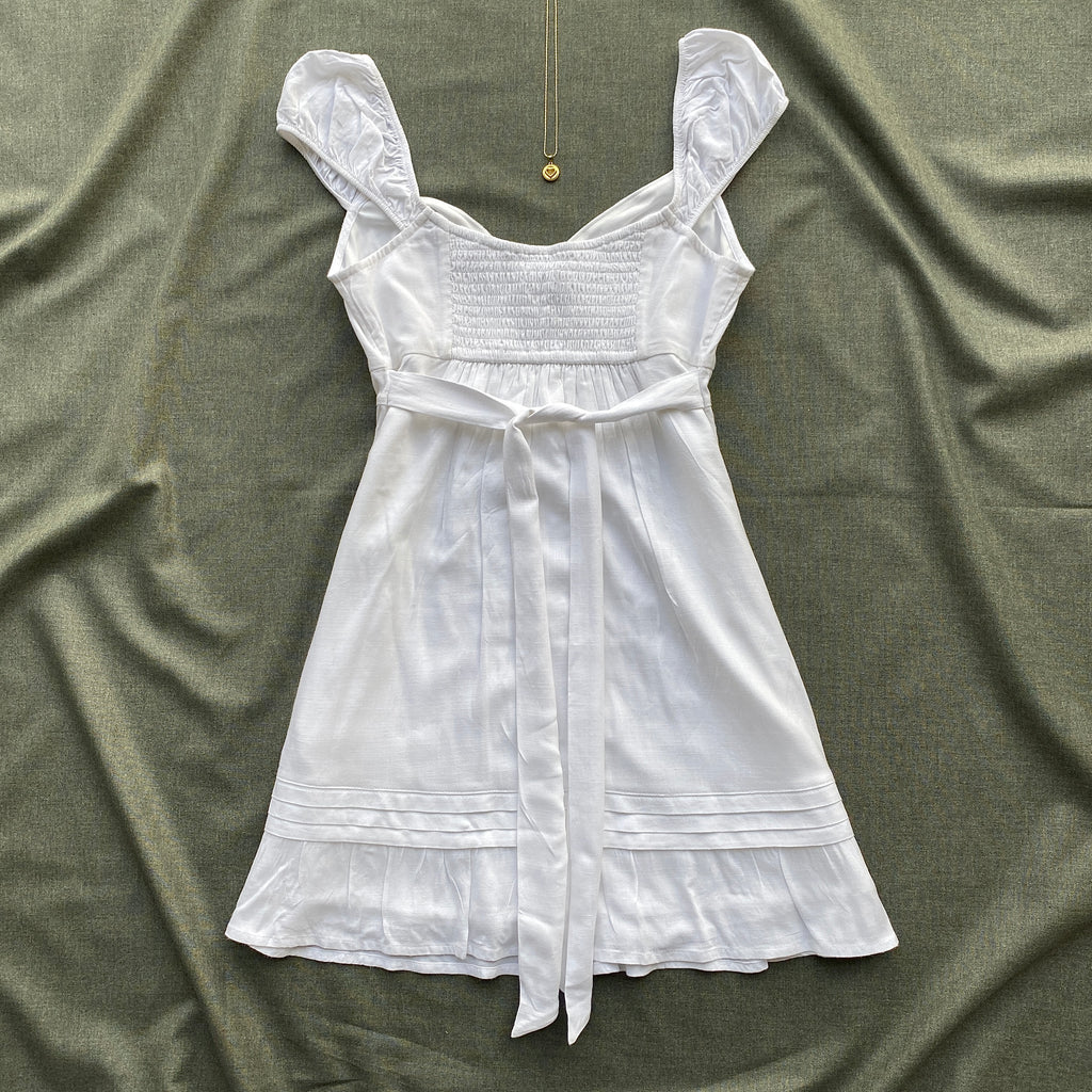WHITE DRESS FROM HOLLISTER (Bust : 32-34, Upper Waist : 26-30)