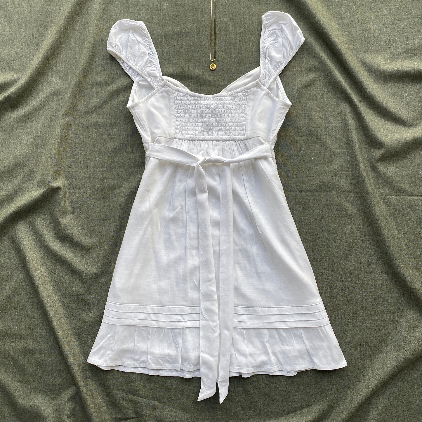 WHITE DRESS FROM HOLLISTER (Bust : 32-34, Upper Waist : 26-30)