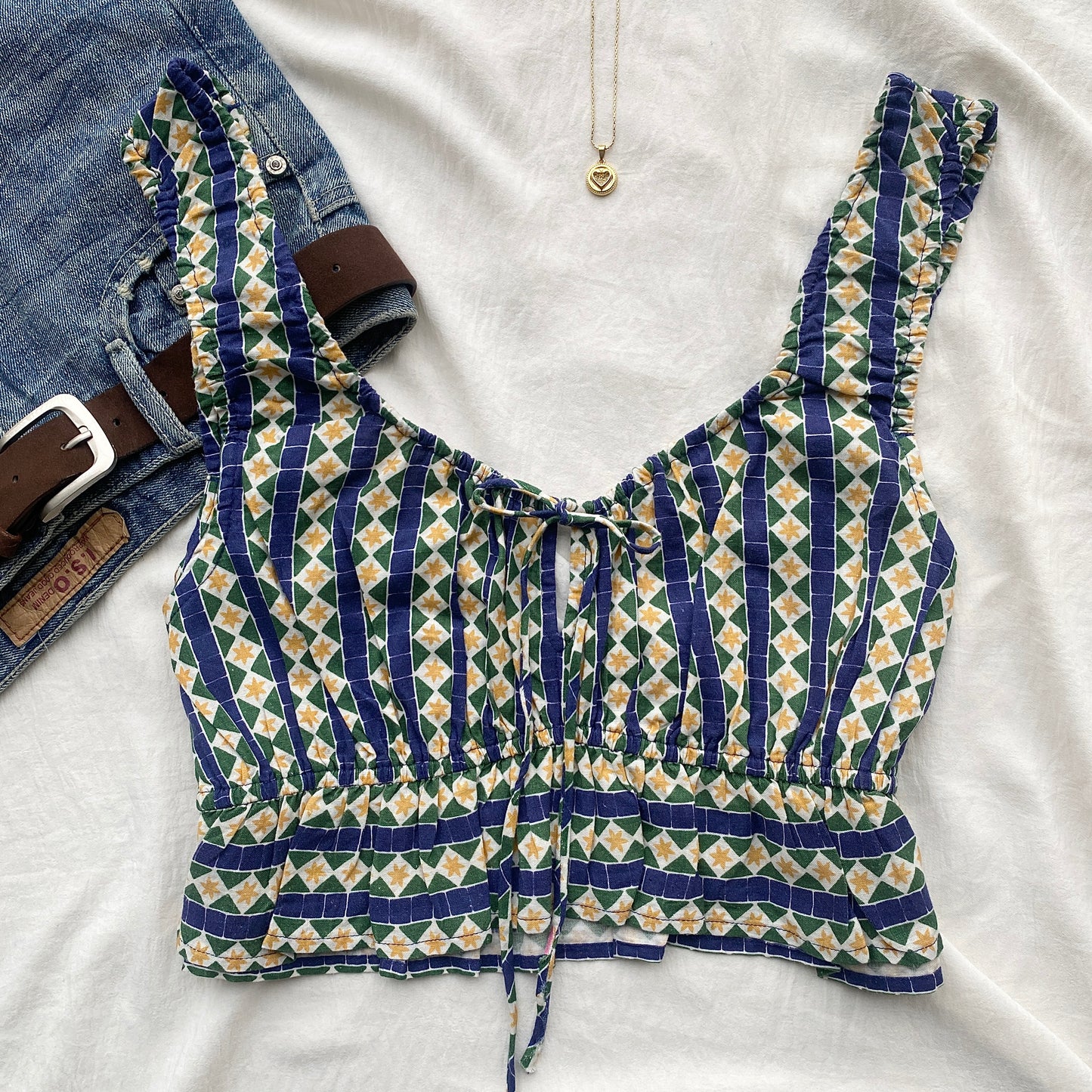 BLUE CROP TOP (Bust : 34-36, Upper Waist : 28-34)
