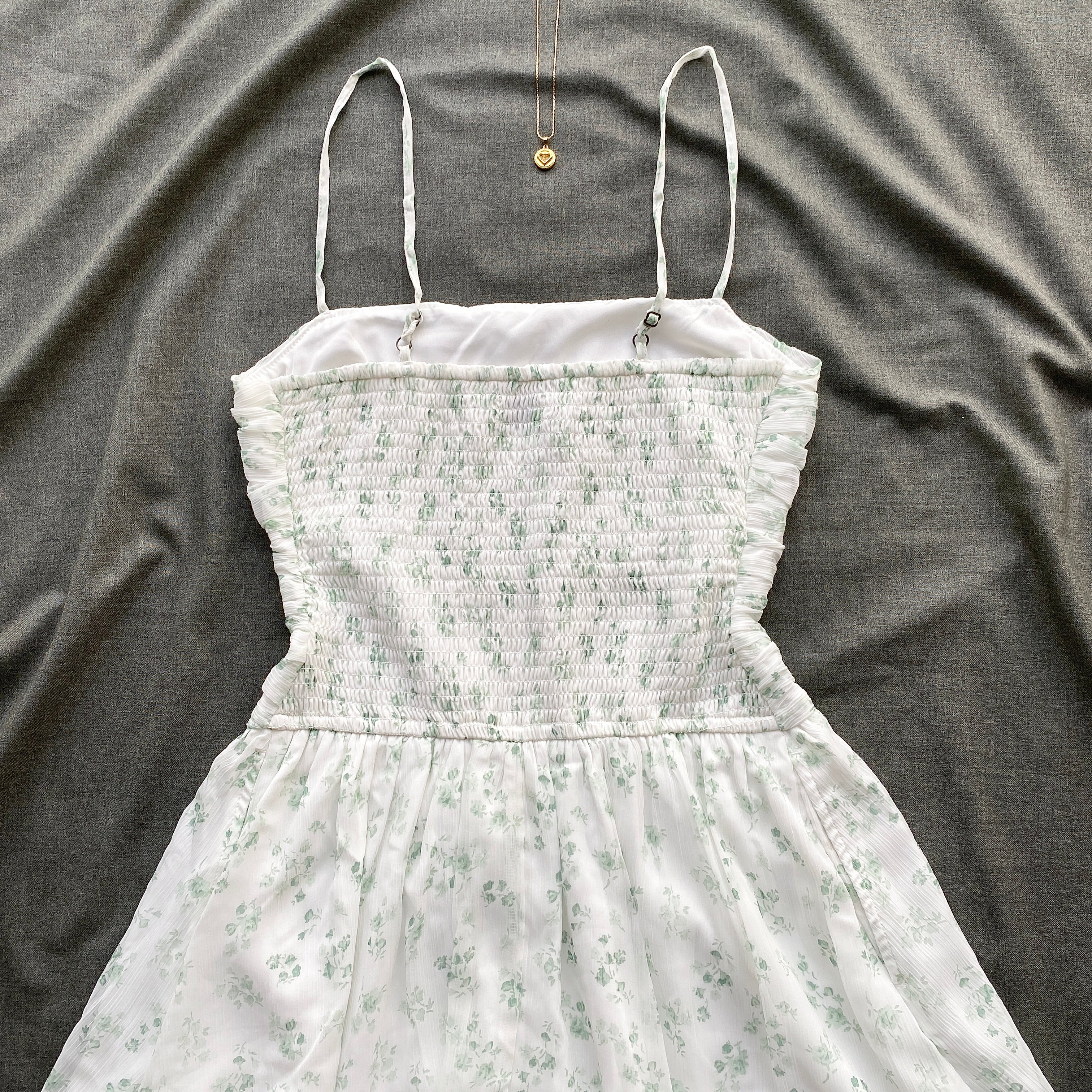 FLORAL RUCHED MINI DRESS FROM HOLLISTER (Bust : 30-34, Upper Waist : 24-28)