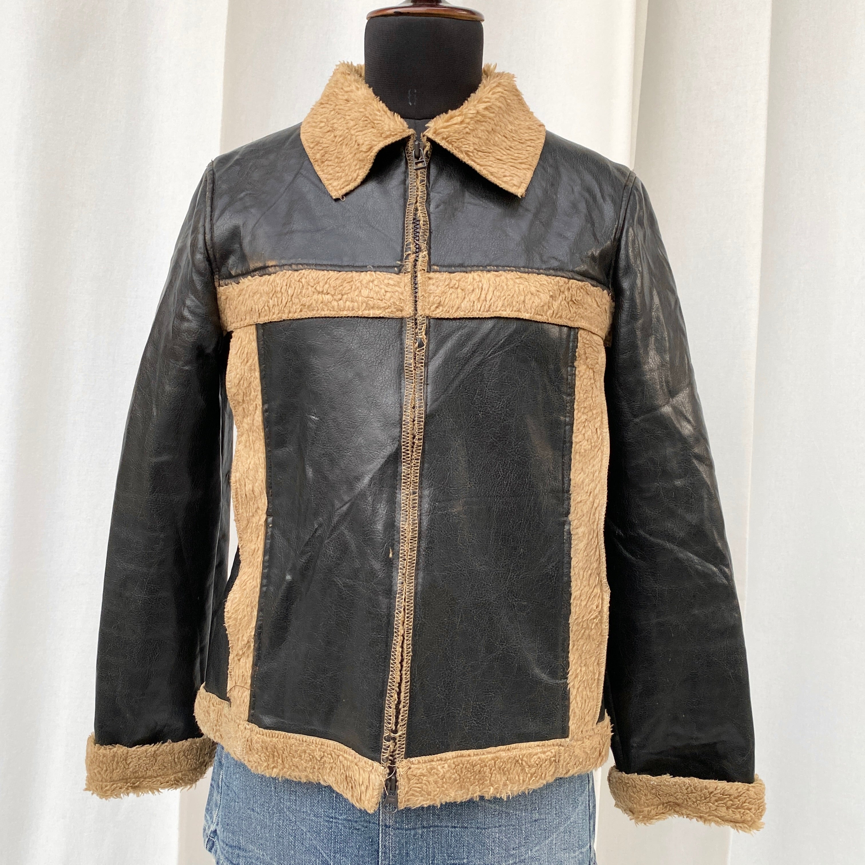 BLACK LEATHER JACKET (M/L)