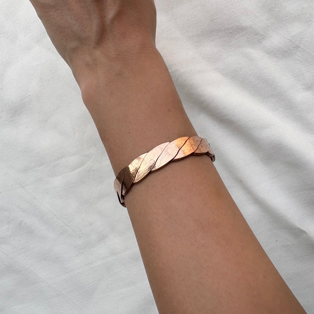 TWISTED COPPER CUFF
