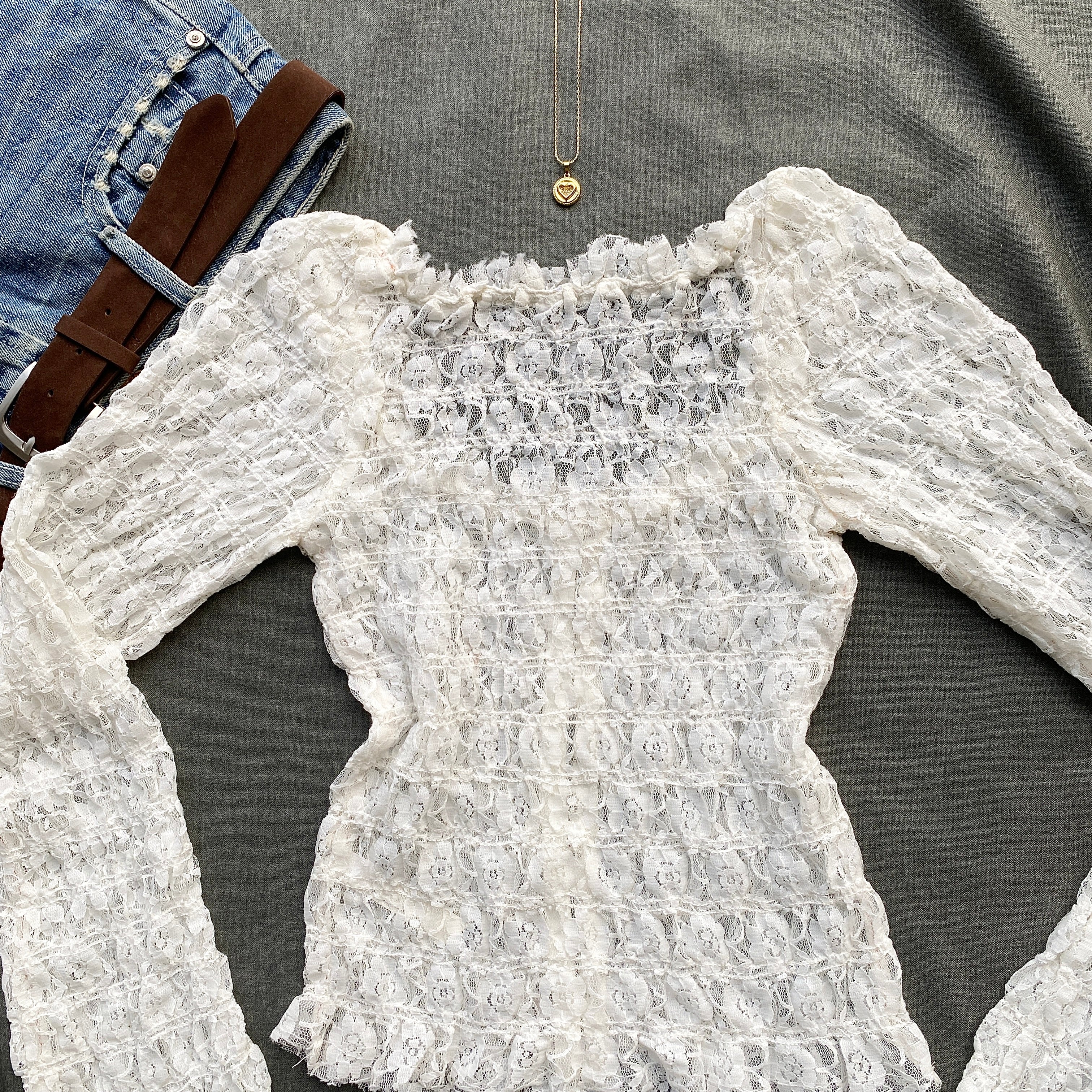 WHITE LACE TOP FROM FREE PEOPLE (Bust : 28-32, Upper Waist : 22-26)