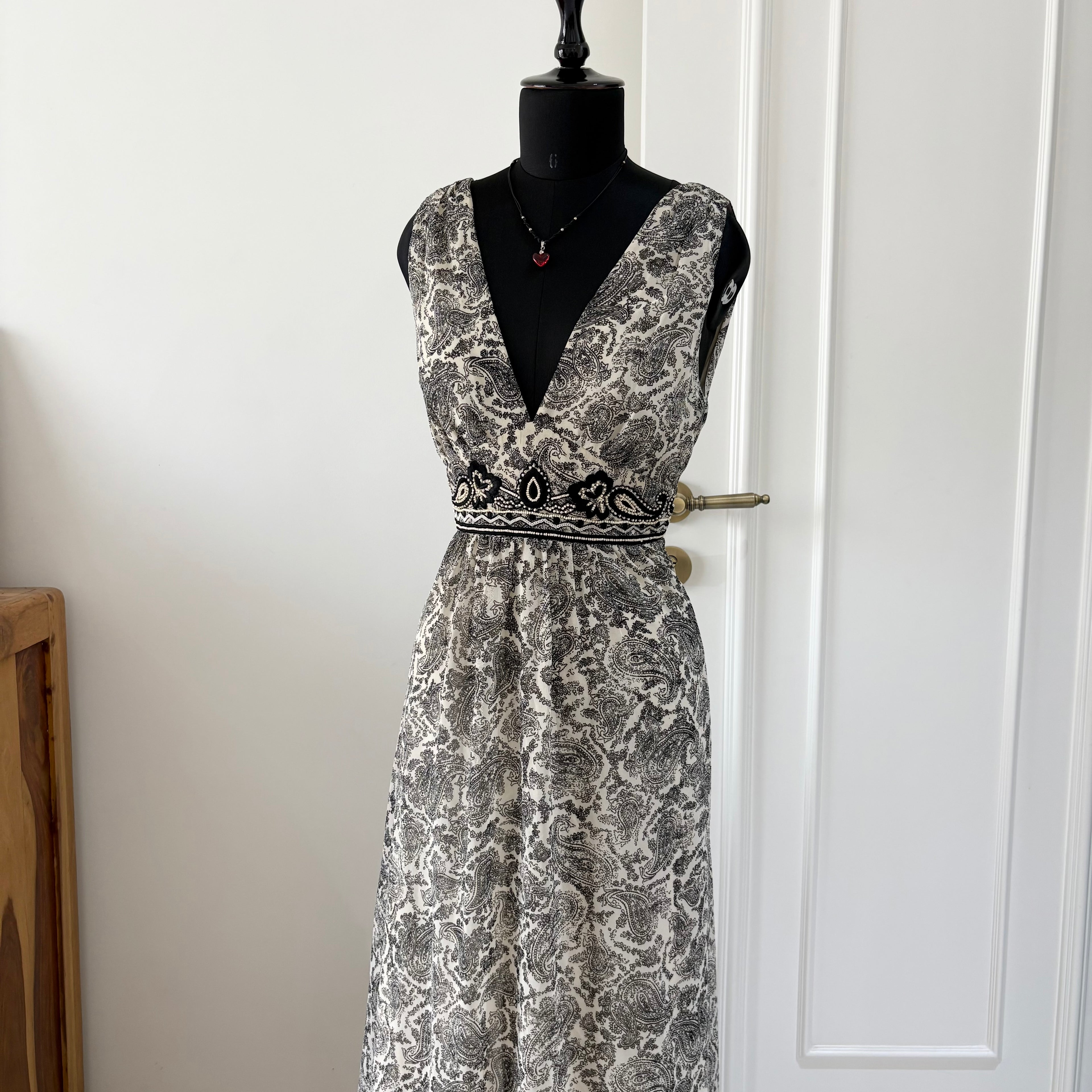 PAISLEY MAXI DRESS (Bust : 34-36, Upper Waist : 28-34)