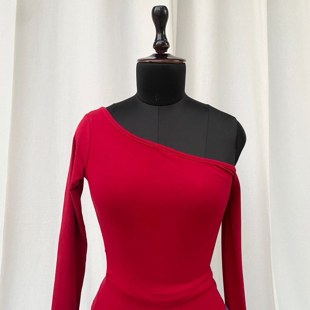 RED OFF SHOULDER TOP (Bust : 30-34, Upper Waist : 22-28)