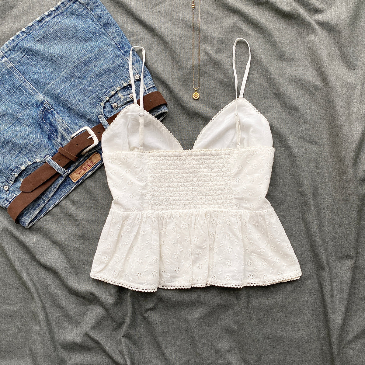 WHITE EYELET TOP (Bust : 38-40, Upper Waist : 28-34)