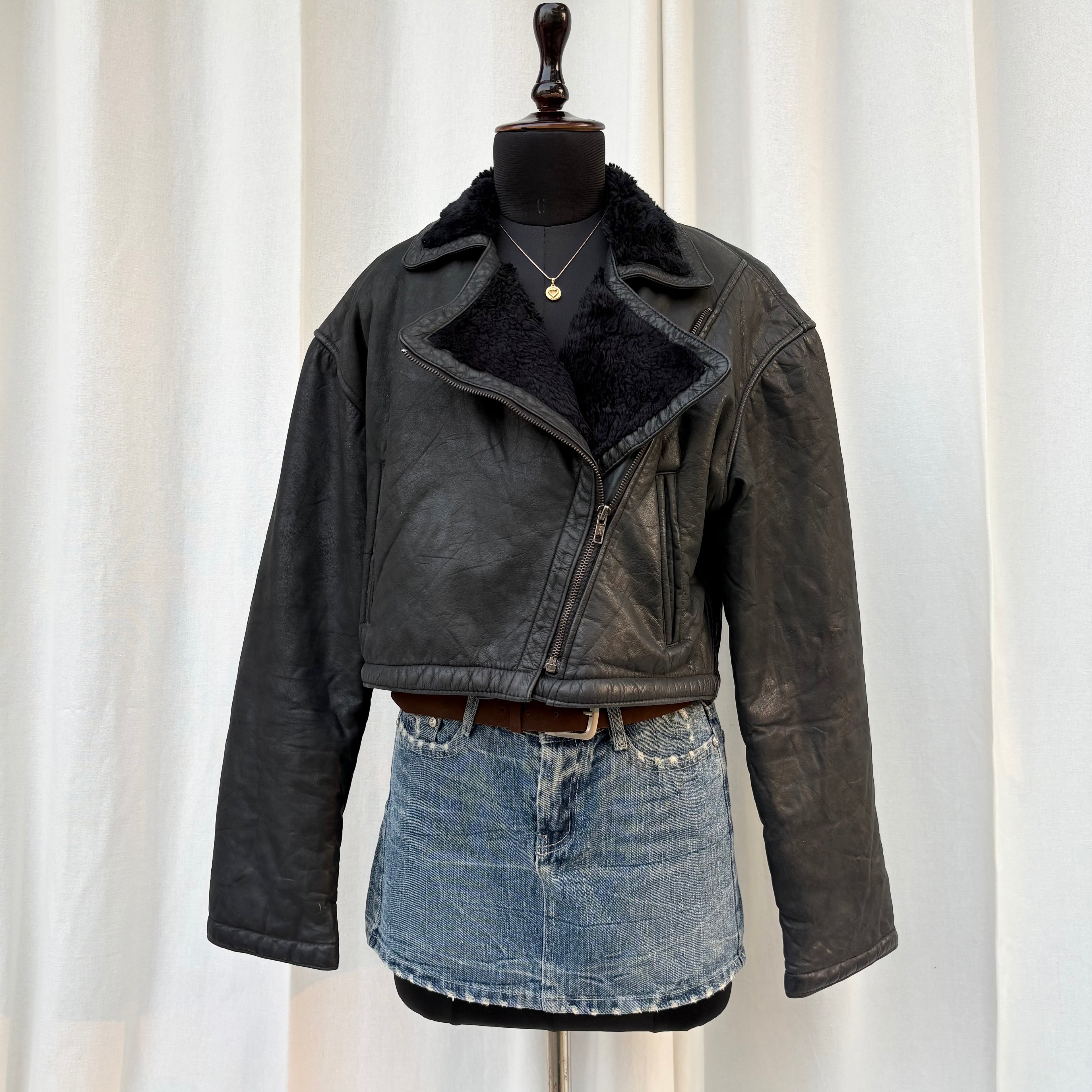 BLACK LEATHER JACKET WITH FURR (Fits M/L)