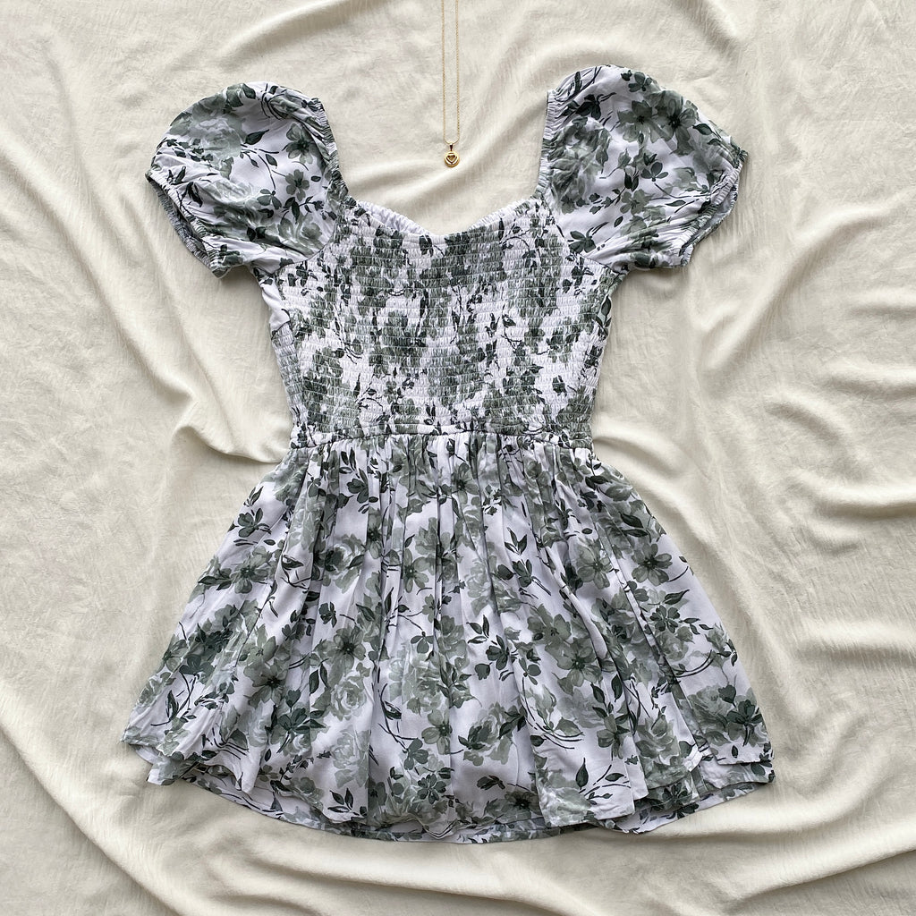 GREEN FLORAL DRESS FROM HOLLISTER (Bust : 30-34, Upper Waist : 25-30)