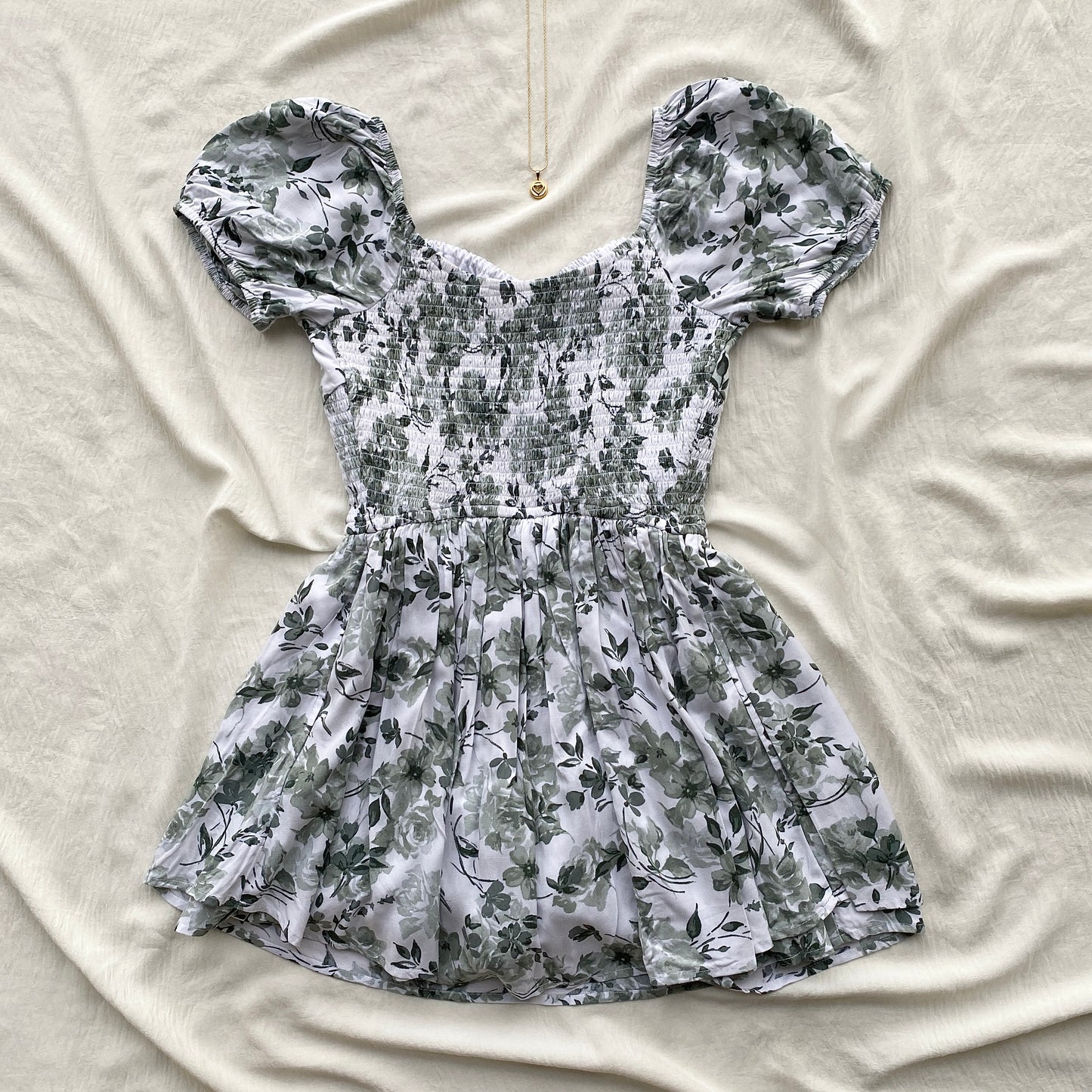 GREEN FLORAL DRESS FROM HOLLISTER (Bust : 30-34, Upper Waist : 25-30)