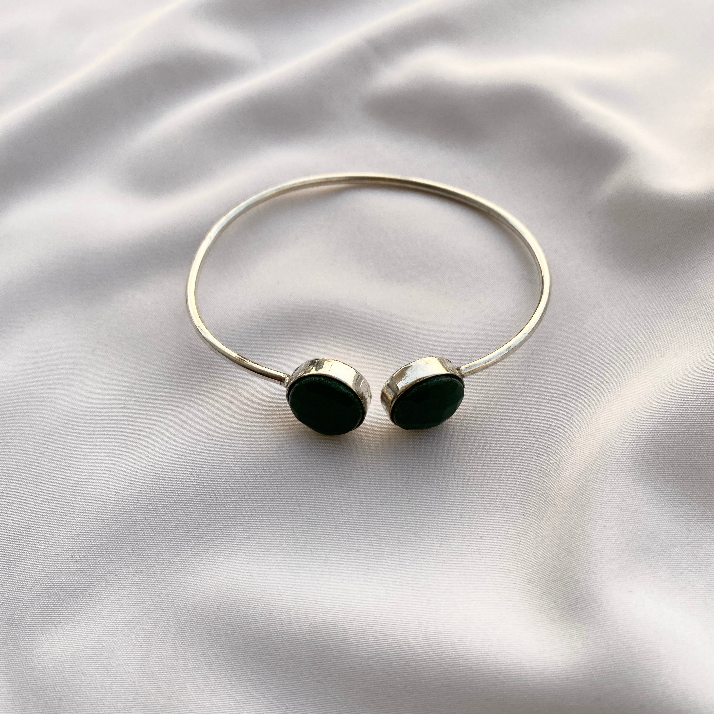 STONE BRACLET