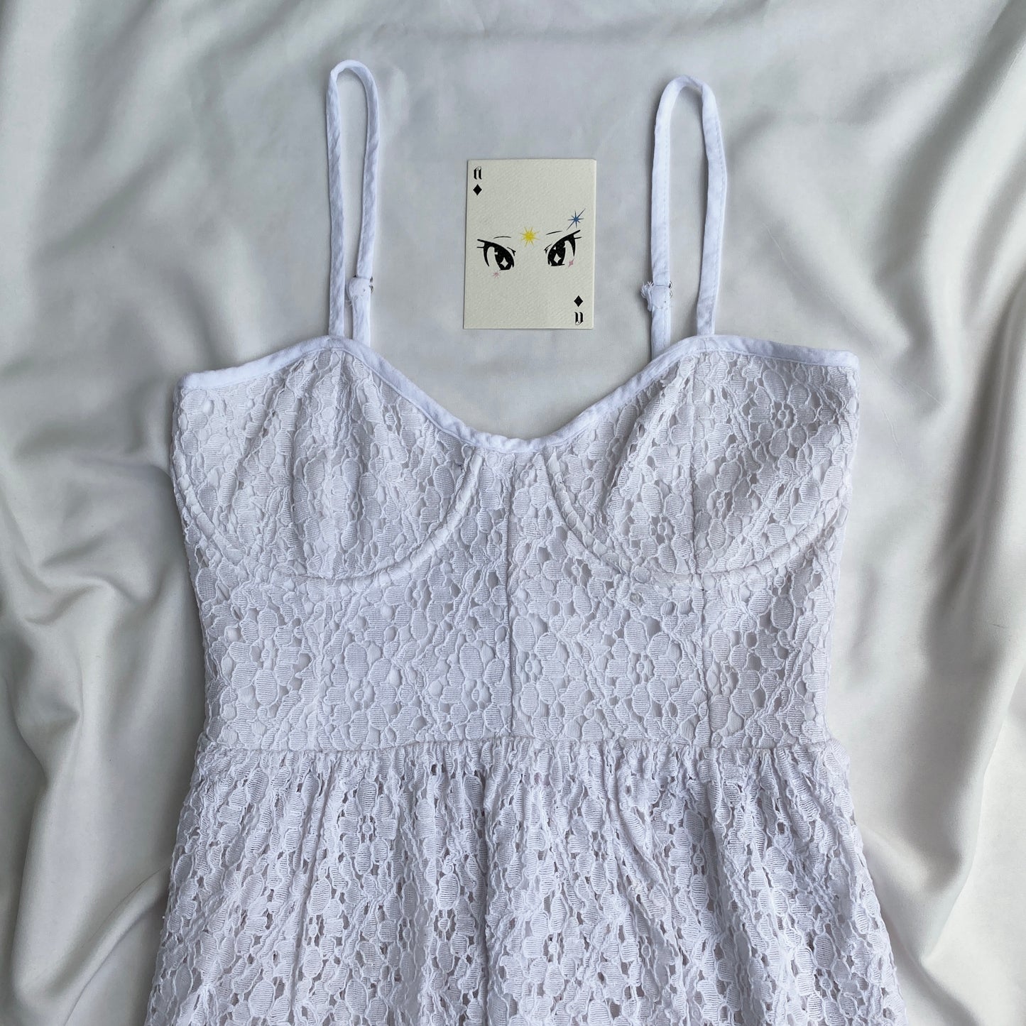 WHITE LACE TOP (Bust : 30-34, Upper Waist : 26-29)