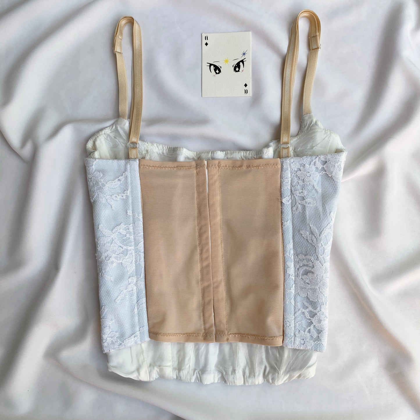 WHITE LACE CORSET (Bust : 30-34, Upper Waist : 26-29)
