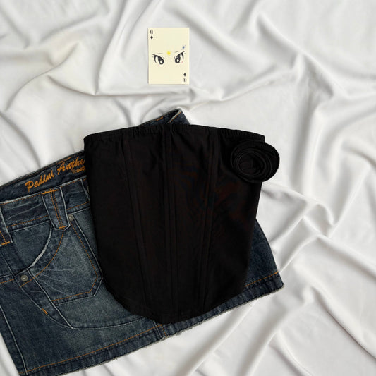 BLACK ROSE CORSET FROM PRETTY LITTLE THING (Bust : 28-32, Upper Waist : 23-26)