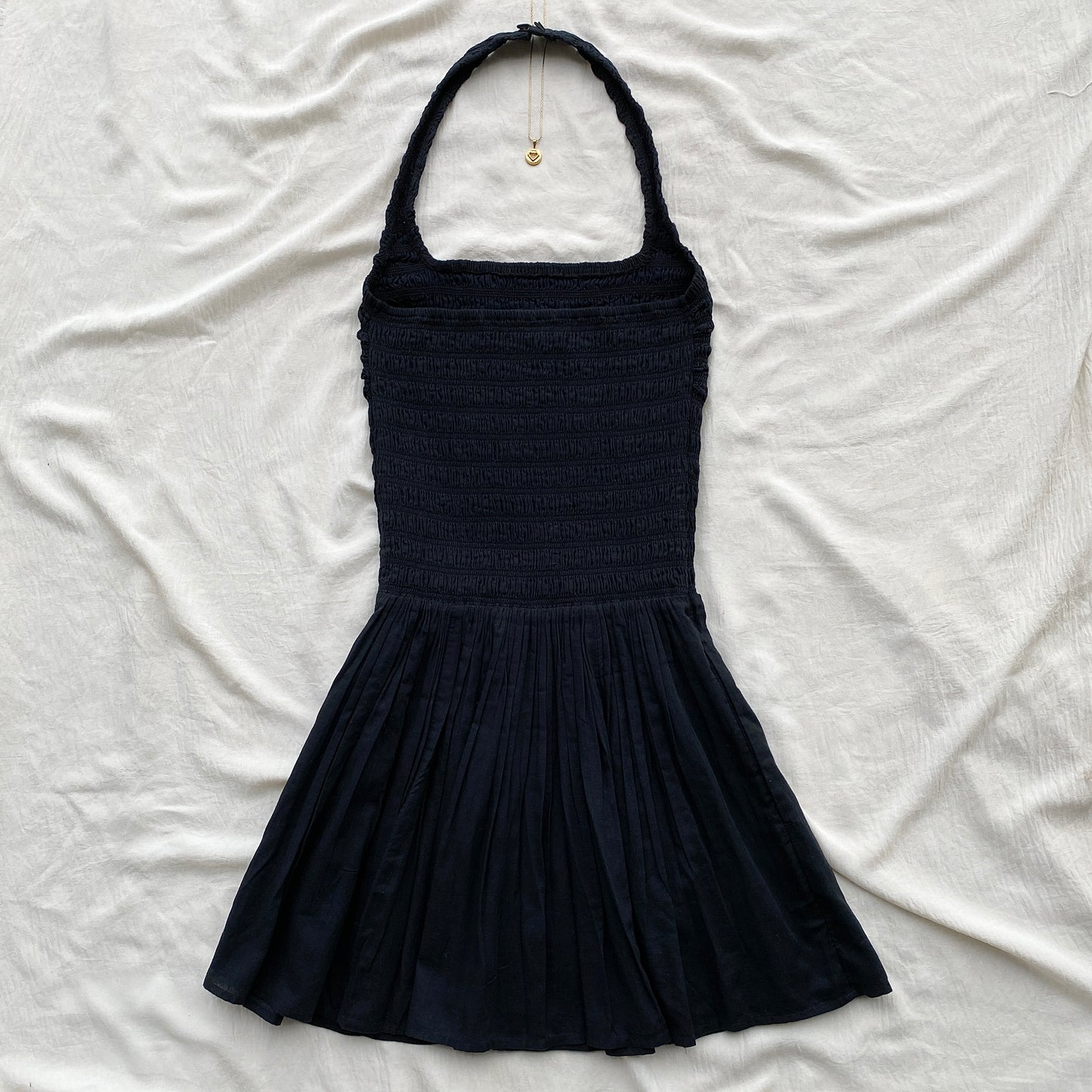 BLACK HALTER DRESS FROM ABERCROMBIE AND FITCH (Bust : 28-32, Upper Waist : 23-28)