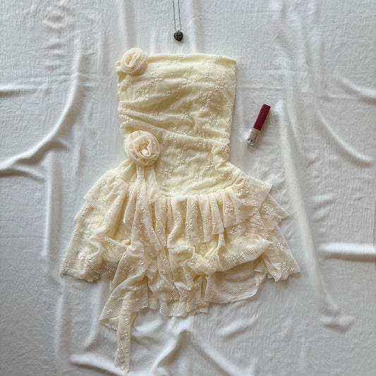 ROSE DRESS IN CREAM (Bust : 28-32, Upper Waist : 22-28)