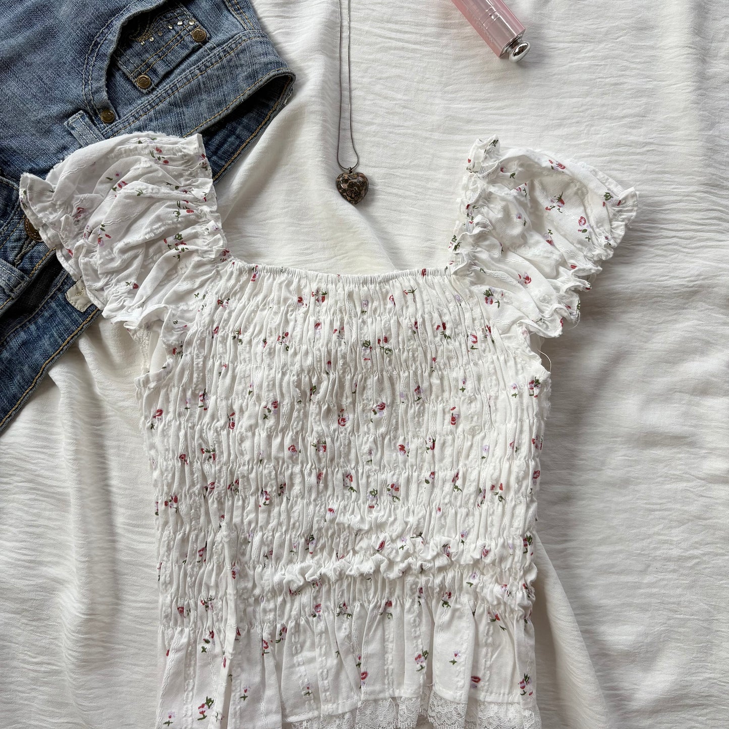 WHITE FLORAL TOP (Bust : 28-34, Upper Waist : 24-28)