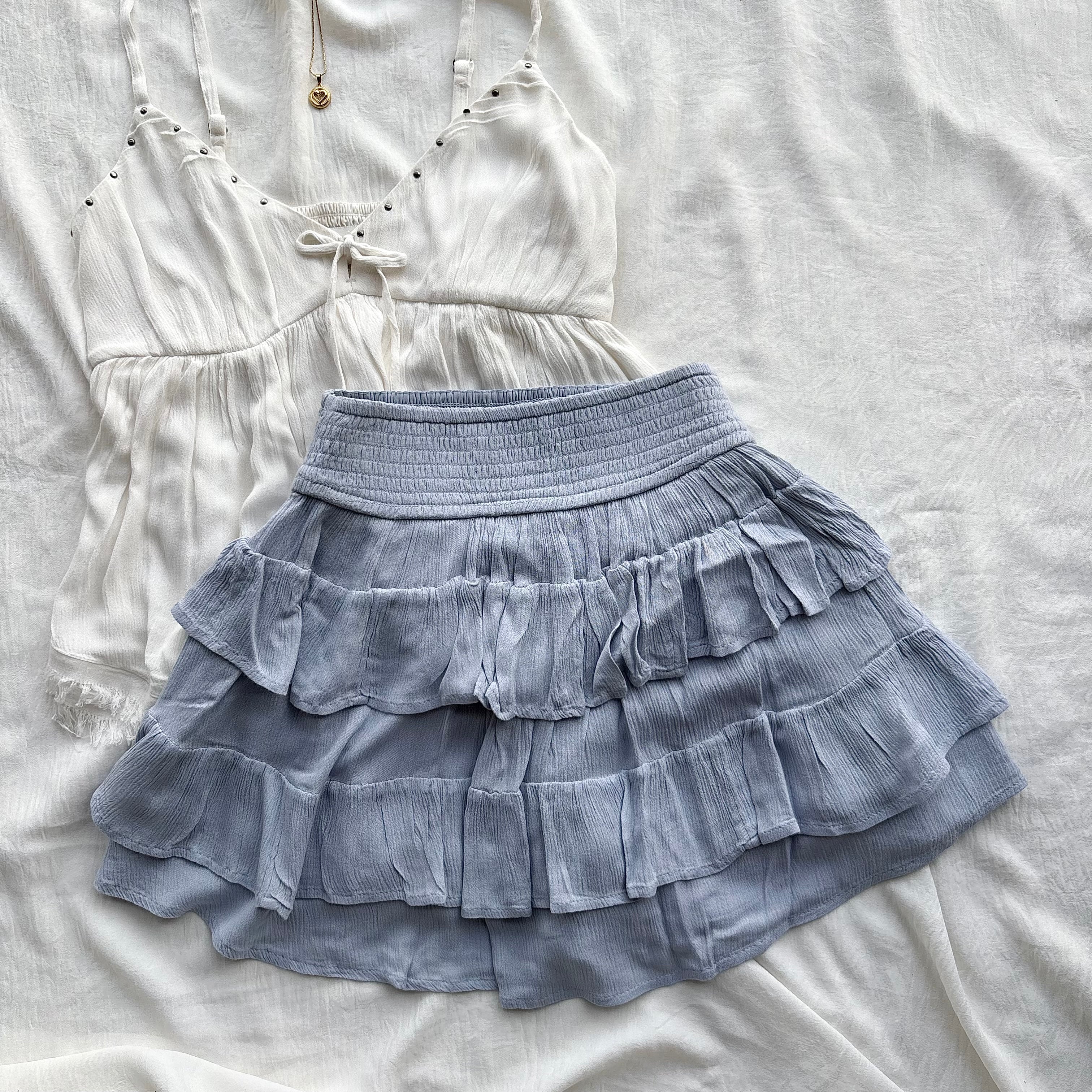 POWDER BLUE RUFFLE SKIRT FROM HOLLISTER (Waist : 22-26)