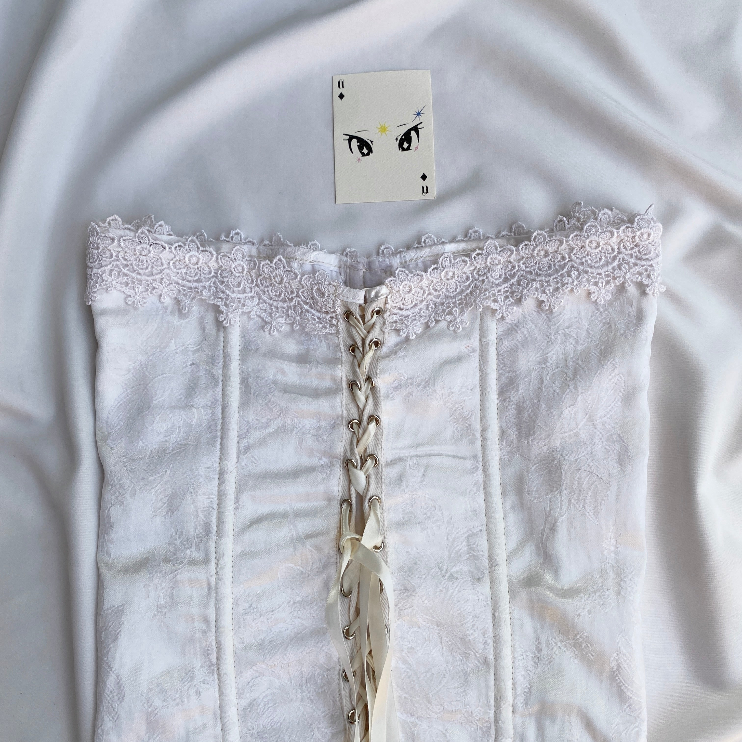 WHITE CORSET (Bust : 34-38, Upper Waist : 32-36)