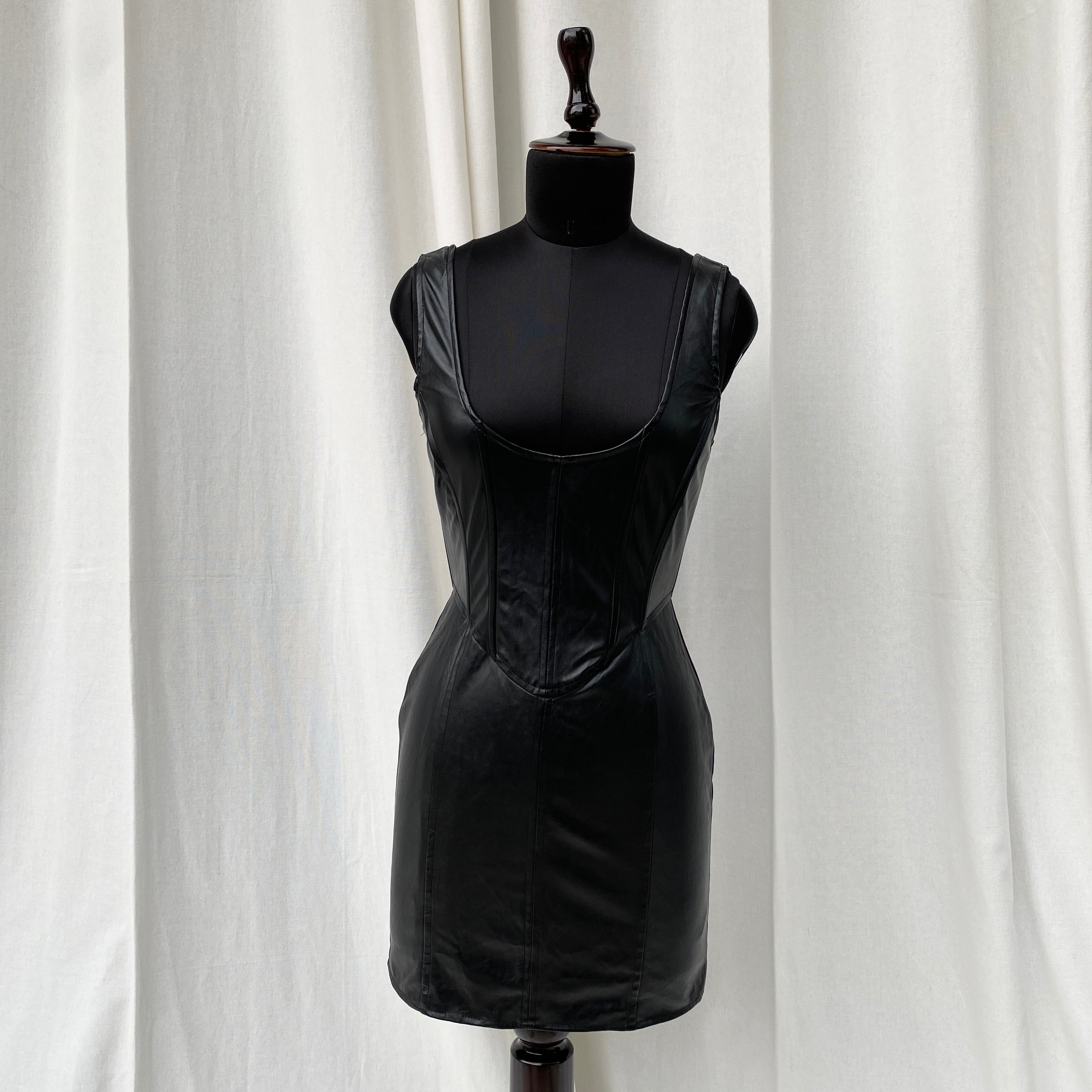 FAUX LEATHER CORSET DRESS (Bust : 30-34, Upper Waist : 24-28) TITLQE FAUX LEATHER CORSET DRESS (Bust : 30-34, Upper Waist : 24-28) TITLQE