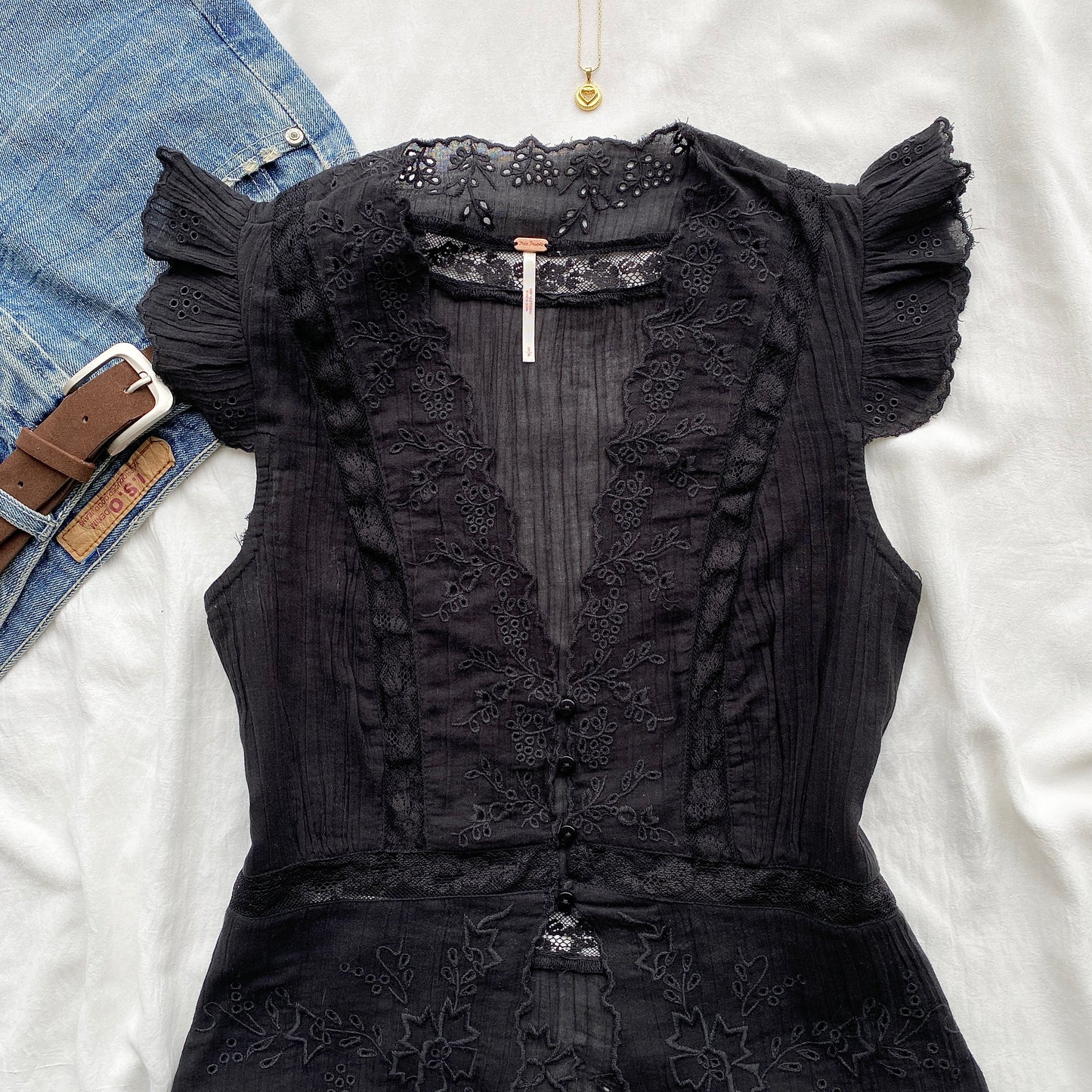 BLACK TOP FROM FREE PEOPLE (Bust : 32-34, Upper Waist : 26-32)