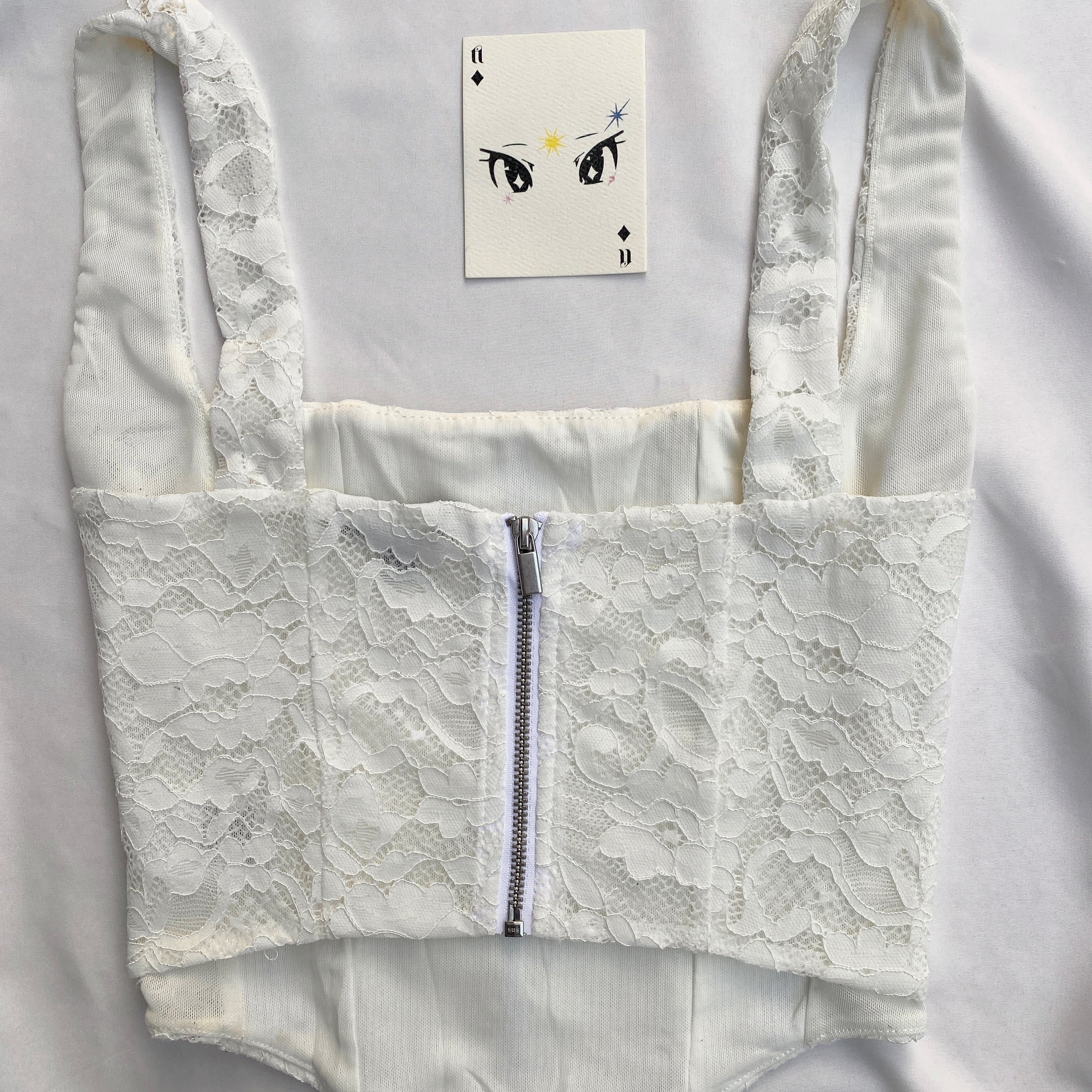 WHITE LACE CORSET (Bust : 30-34, Upper Waist : 26-30)