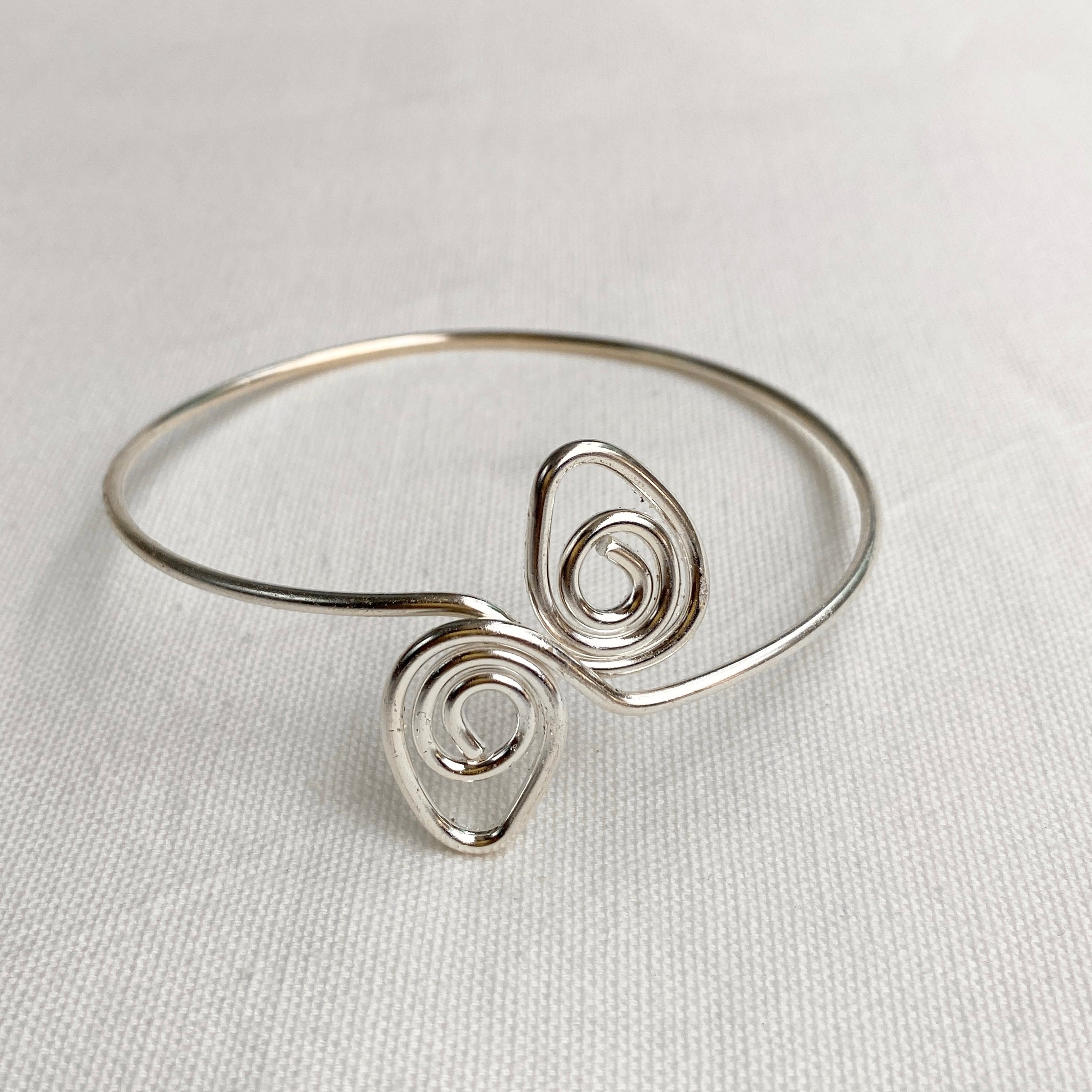 SPIRAL ARMLET