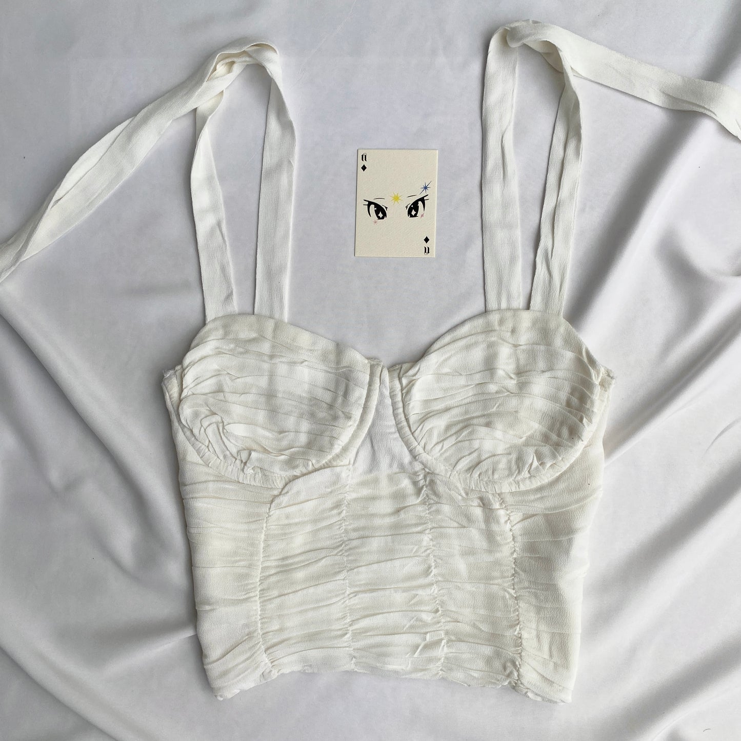 WHITE TOP FROM GLASSONS (Bust : 34-36, Upper Waist : 28-32)
