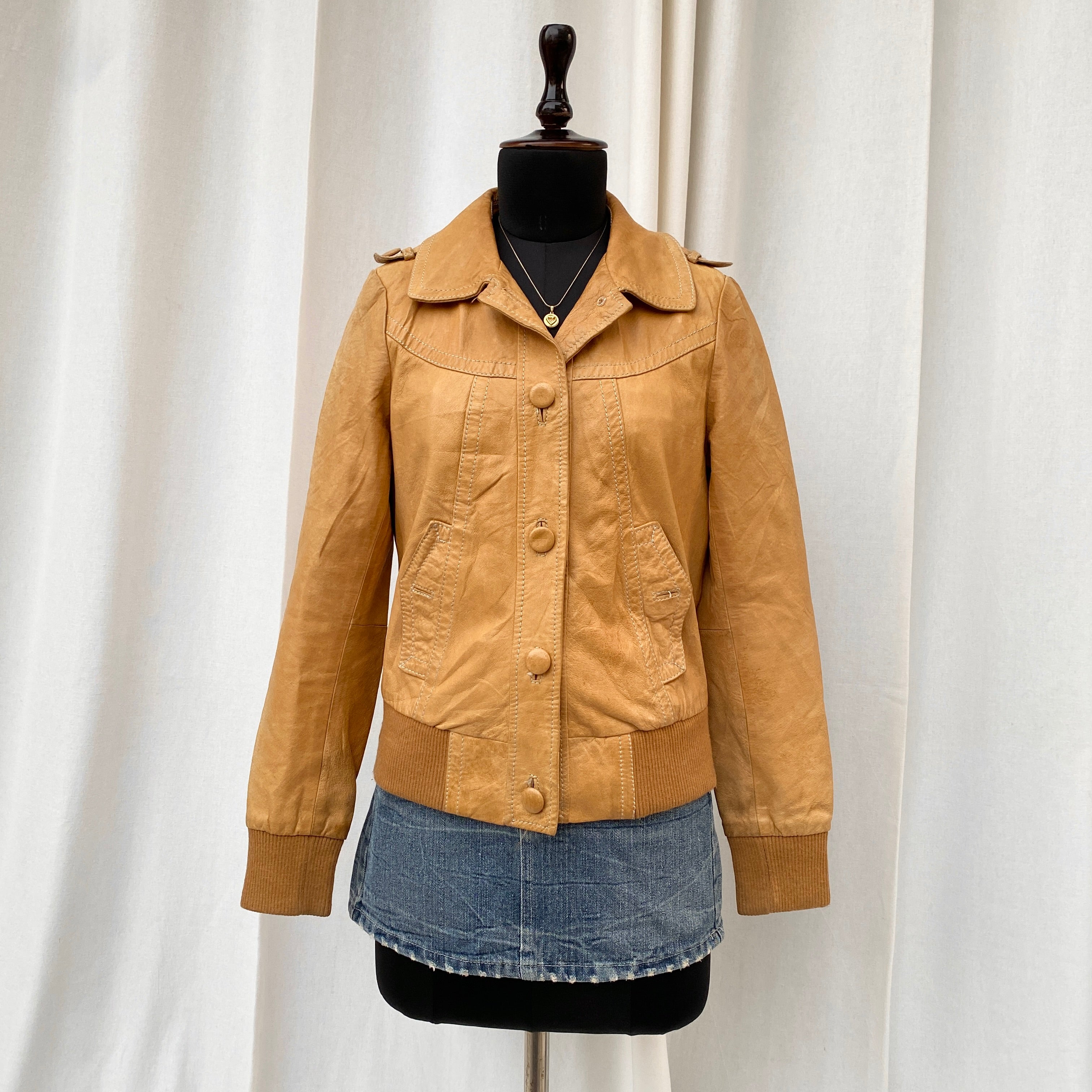 LIGHT BROWN LEATHER JACKET (M/L)