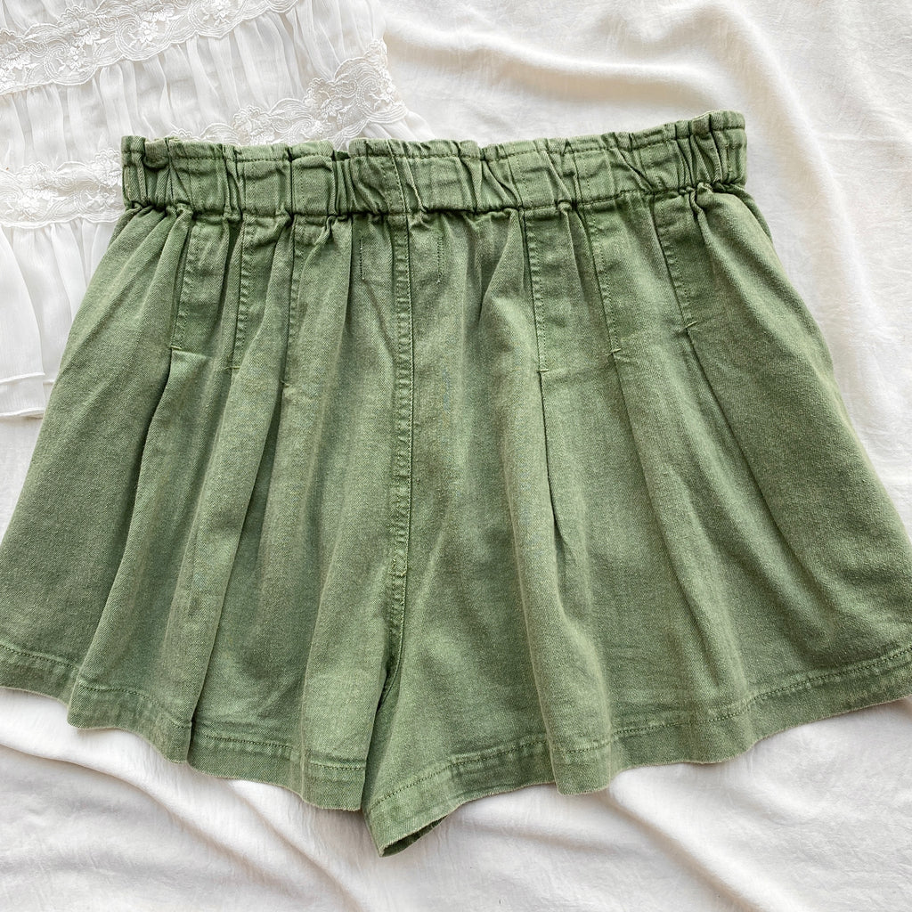 GREEN DENIM SHORTS FROM FREE PEOPLE (M)