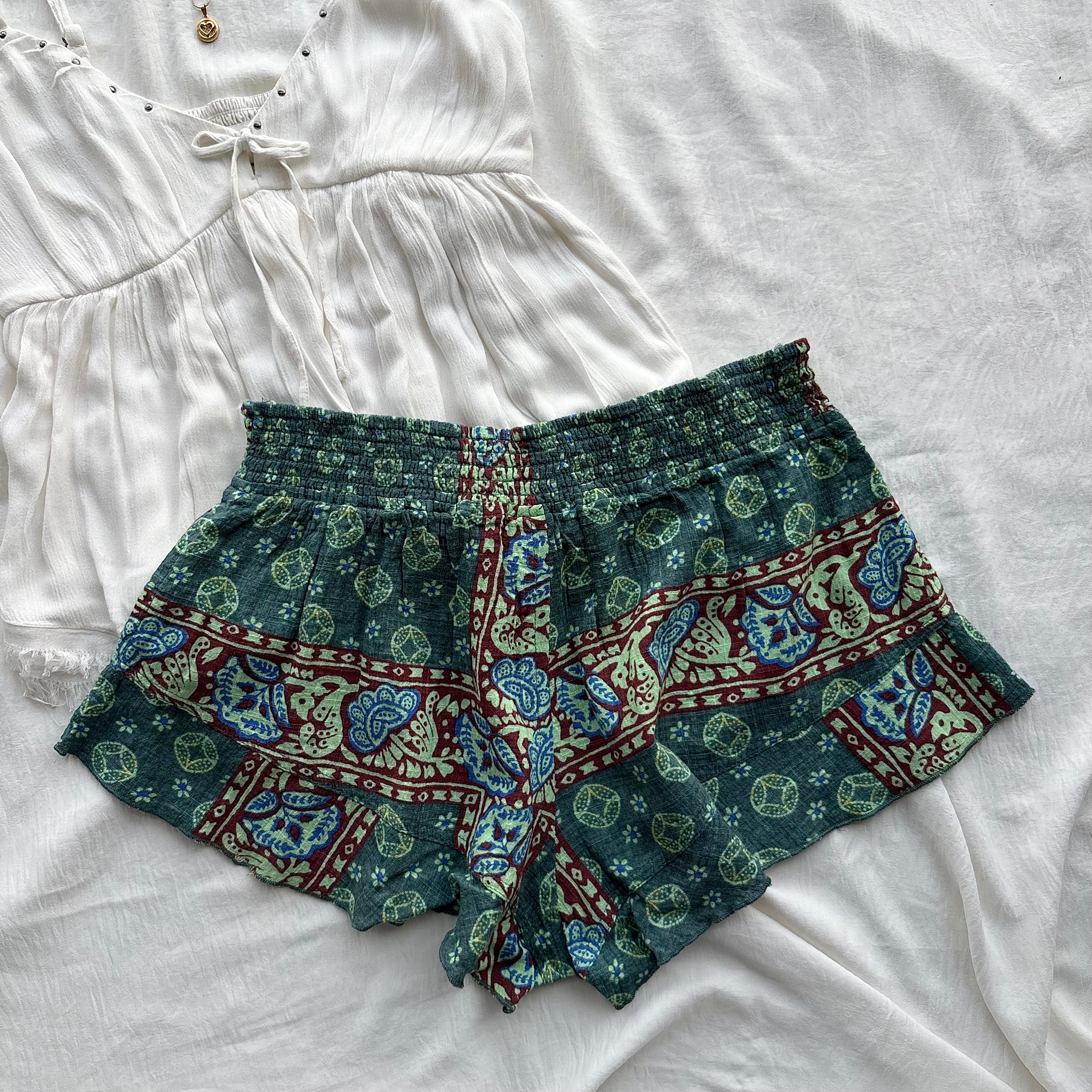 COTTON MINI SHORTS FROM URBAN OUTFITTERS (26-30)