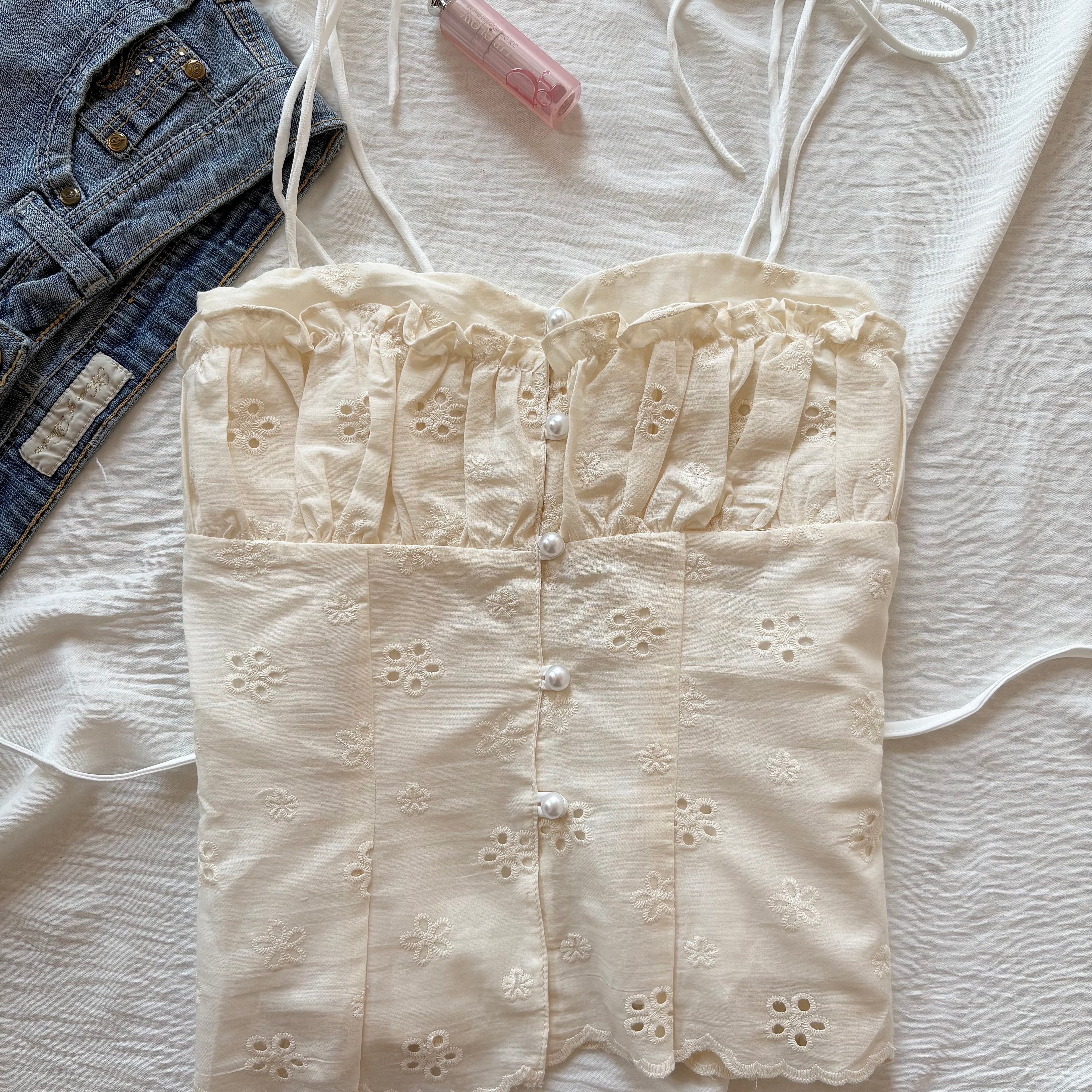EYELET TOP IN BUTTER YELLOW (Bust : 30-34, Upper Waist : 26-29)
