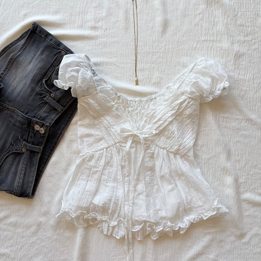ODETTA TOP IN WHITE (Bust : 30-34, Upper Waist : 24-28)