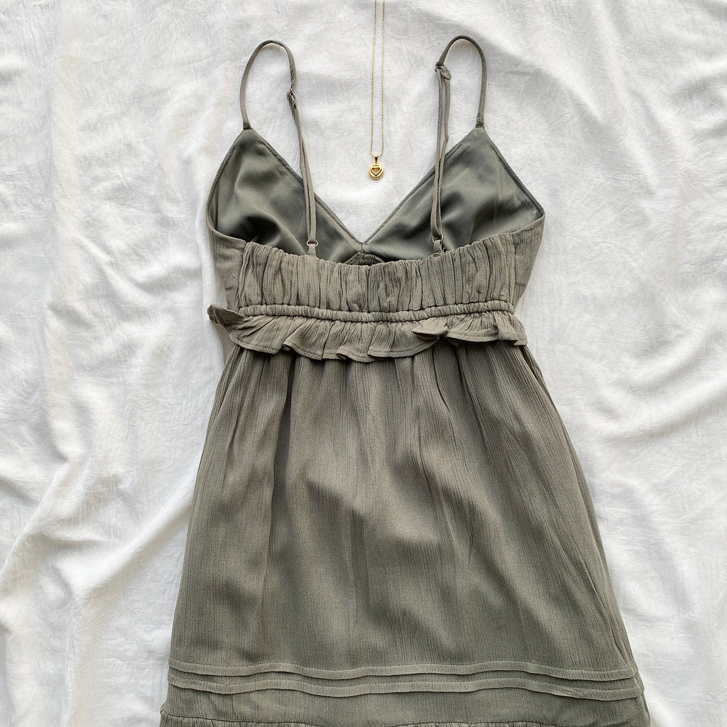 OLIVE GREEN STUDDED DRESS FROM HOLLISTER (Bust : 30-32, Upper Waist : 24-28)