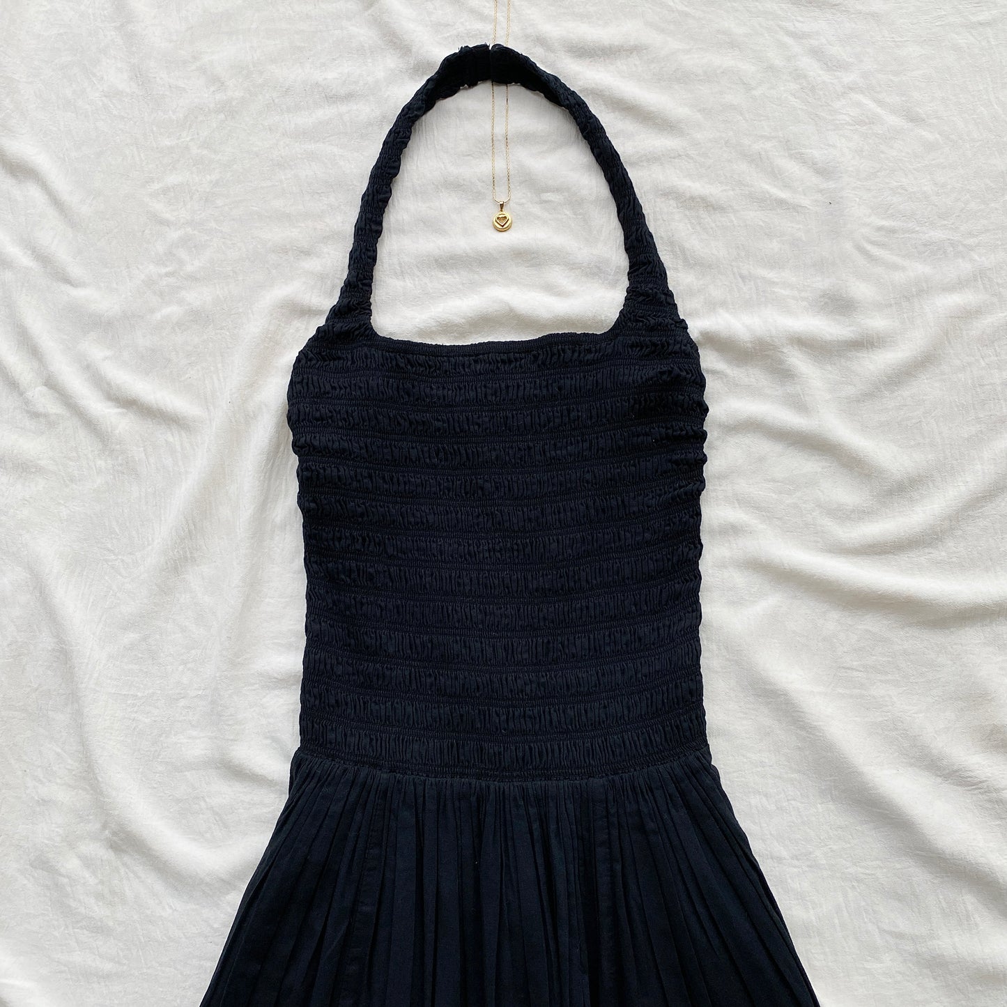 BLACK HALTER DRESS FROM ABERCROMBIE AND FITCH (Bust : 28-32, Upper Waist : 23-28)