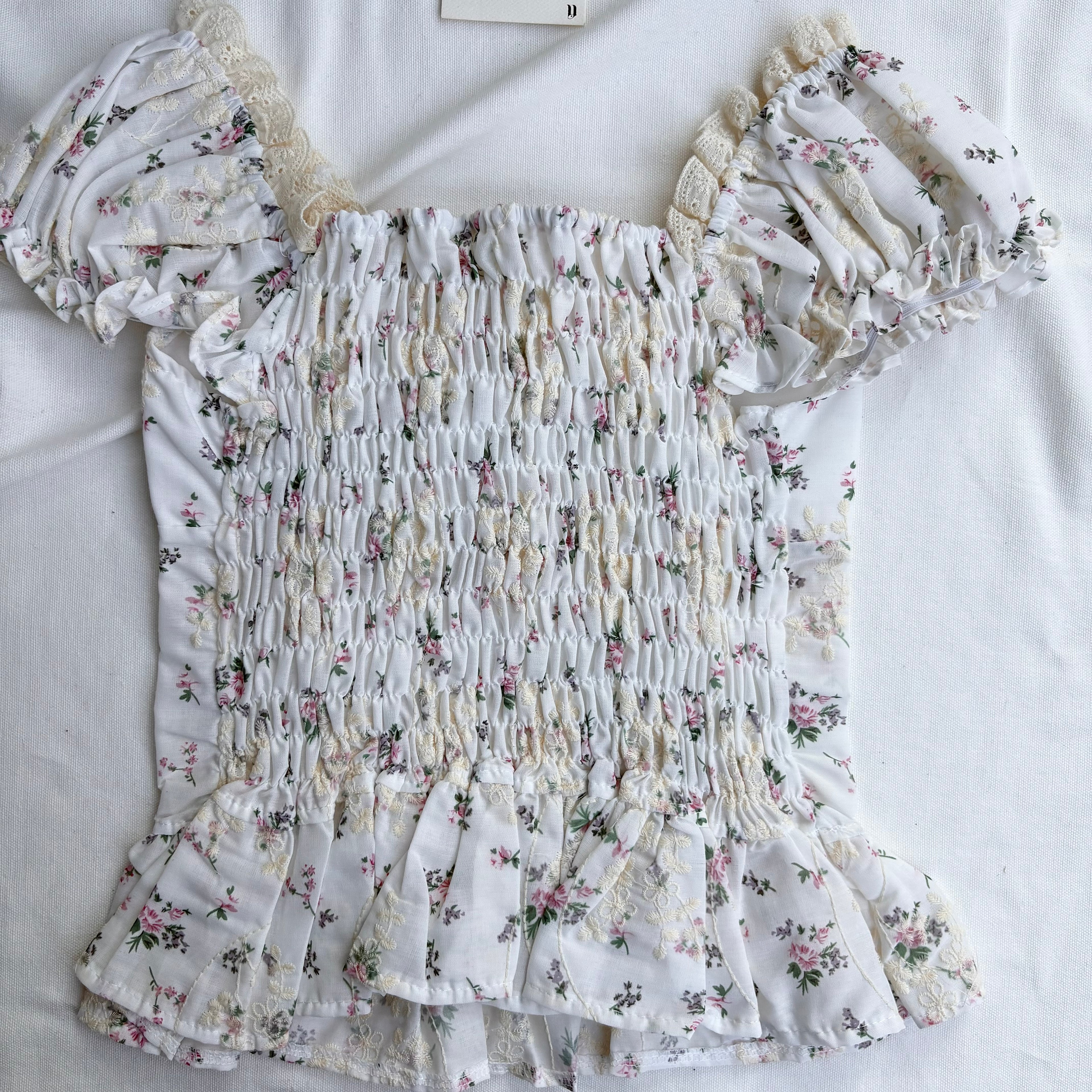 FLORAL EMBROIDERED TOP (Bust : 28-34, Upper Waist : 23-28)