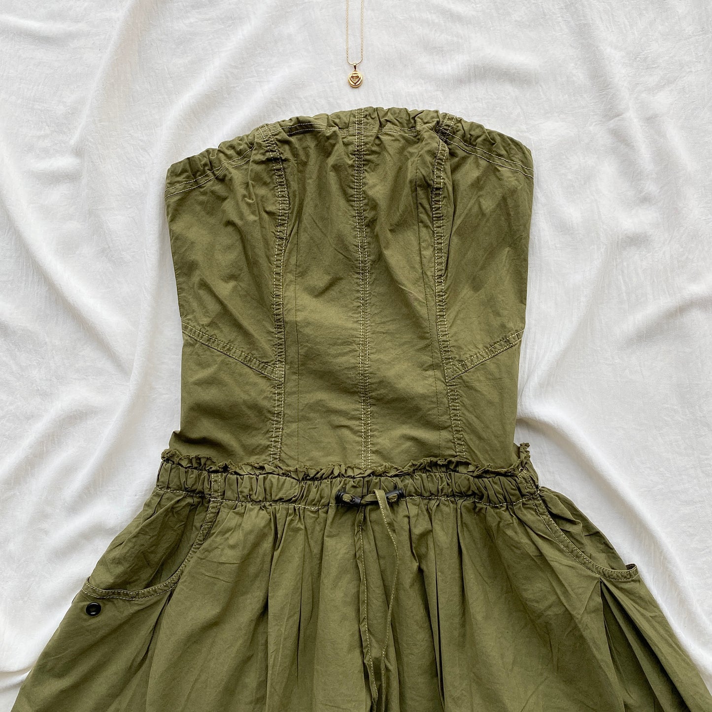 OLIVE GREEN DRESS FROM URBAN OUTFITTERS (Bust : 34-36, Upper Waist : 26-30)