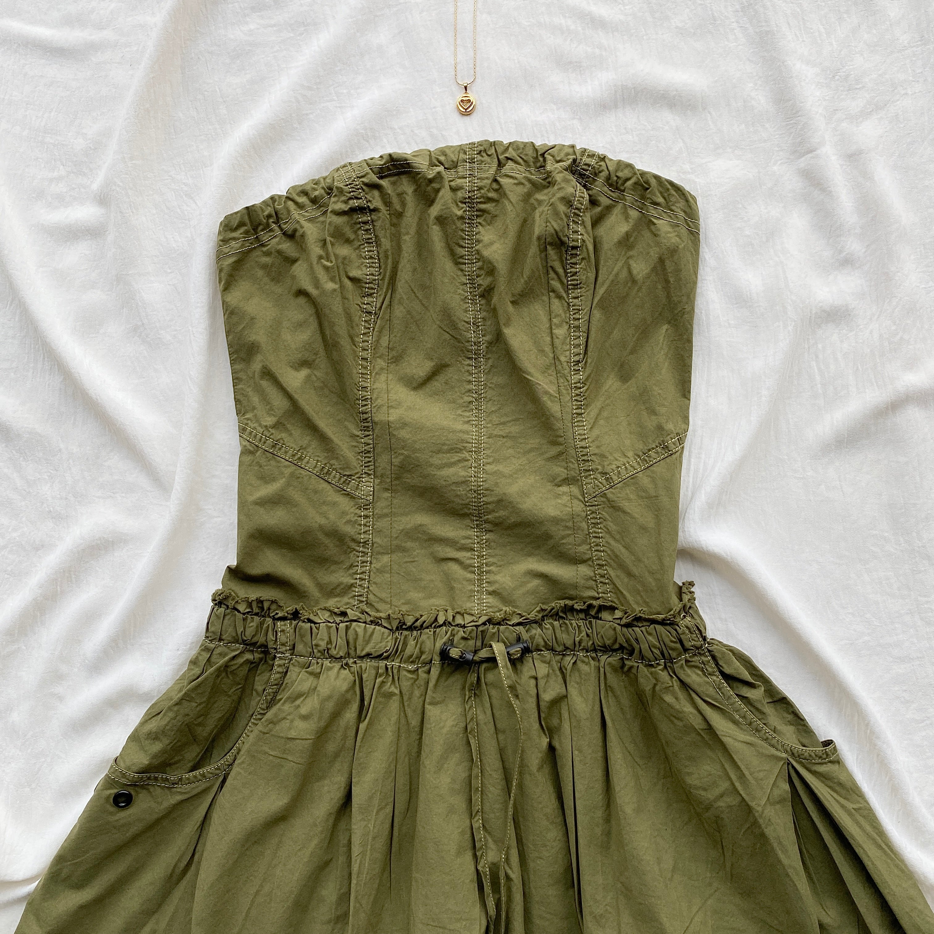 OLIVE GREEN DRESS FROM URBAN OUTFITTERS (Bust : 34-36, Upper Waist : 26-30)