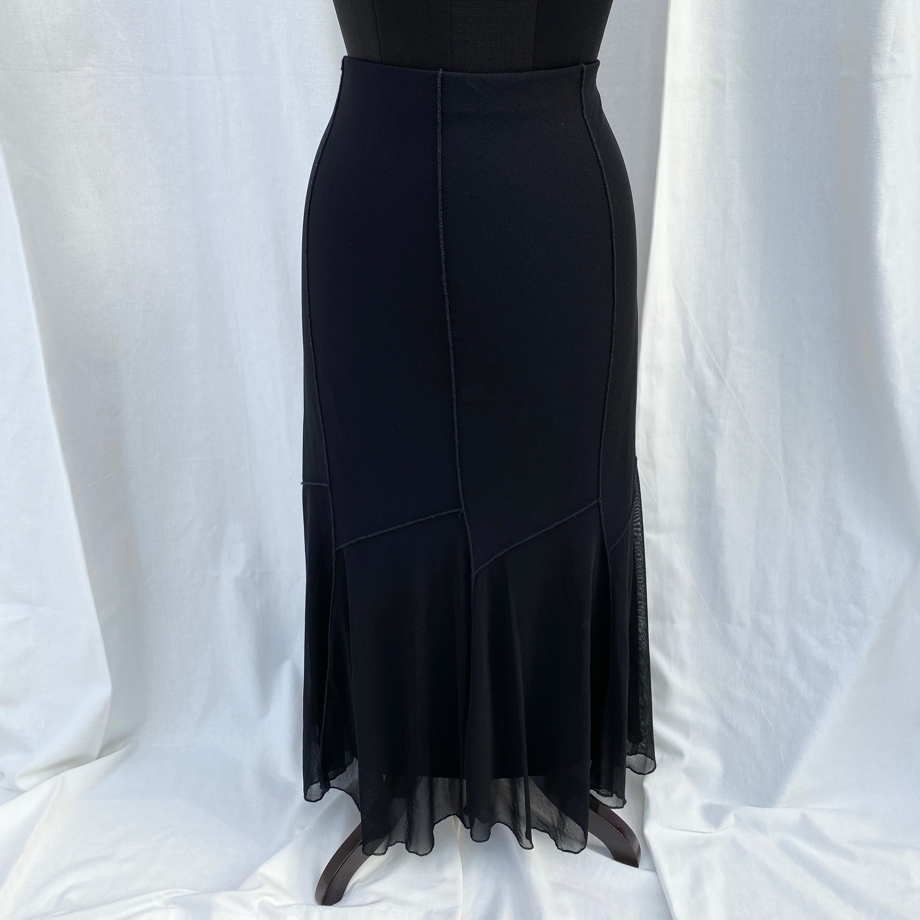 BLACK SKIRT (Waist : 30-36)