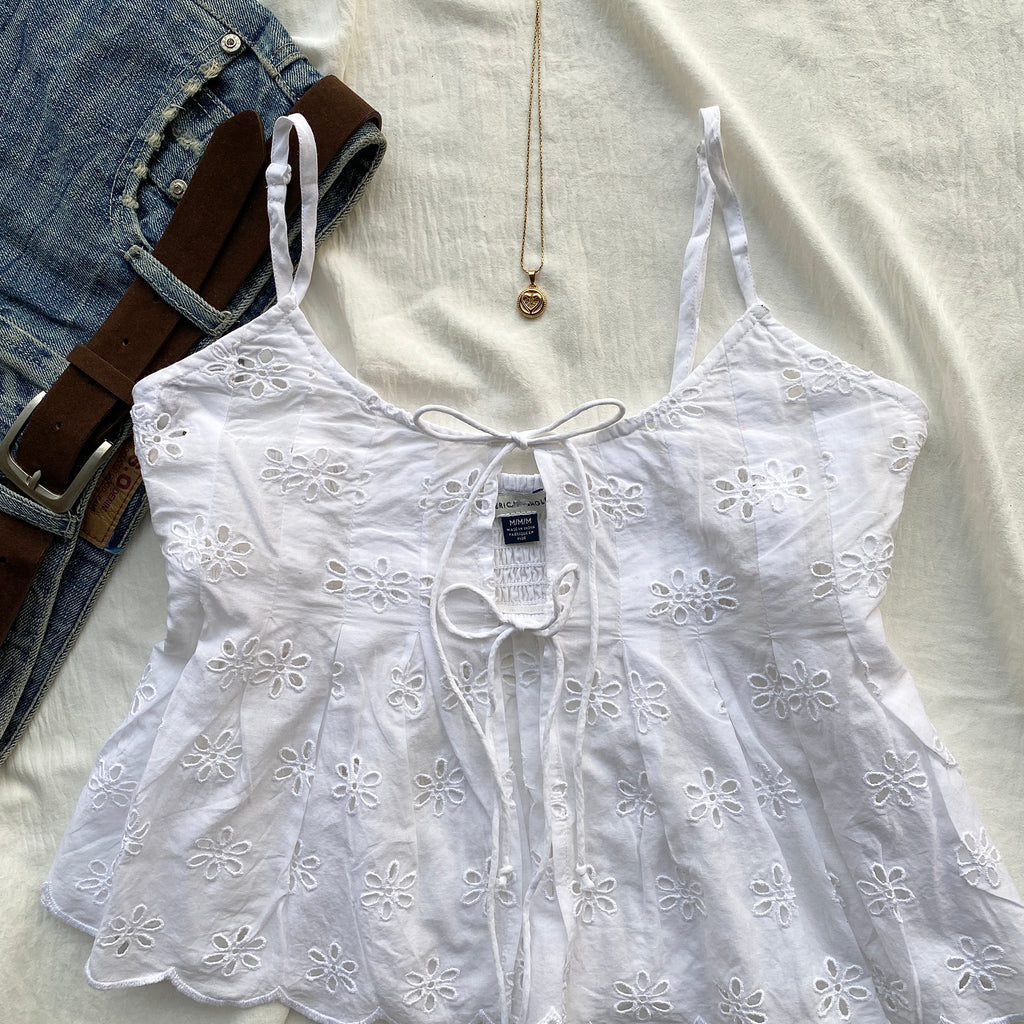 WHITE EYELET TOP (Bust : 34-36, Upper Waist : Free)