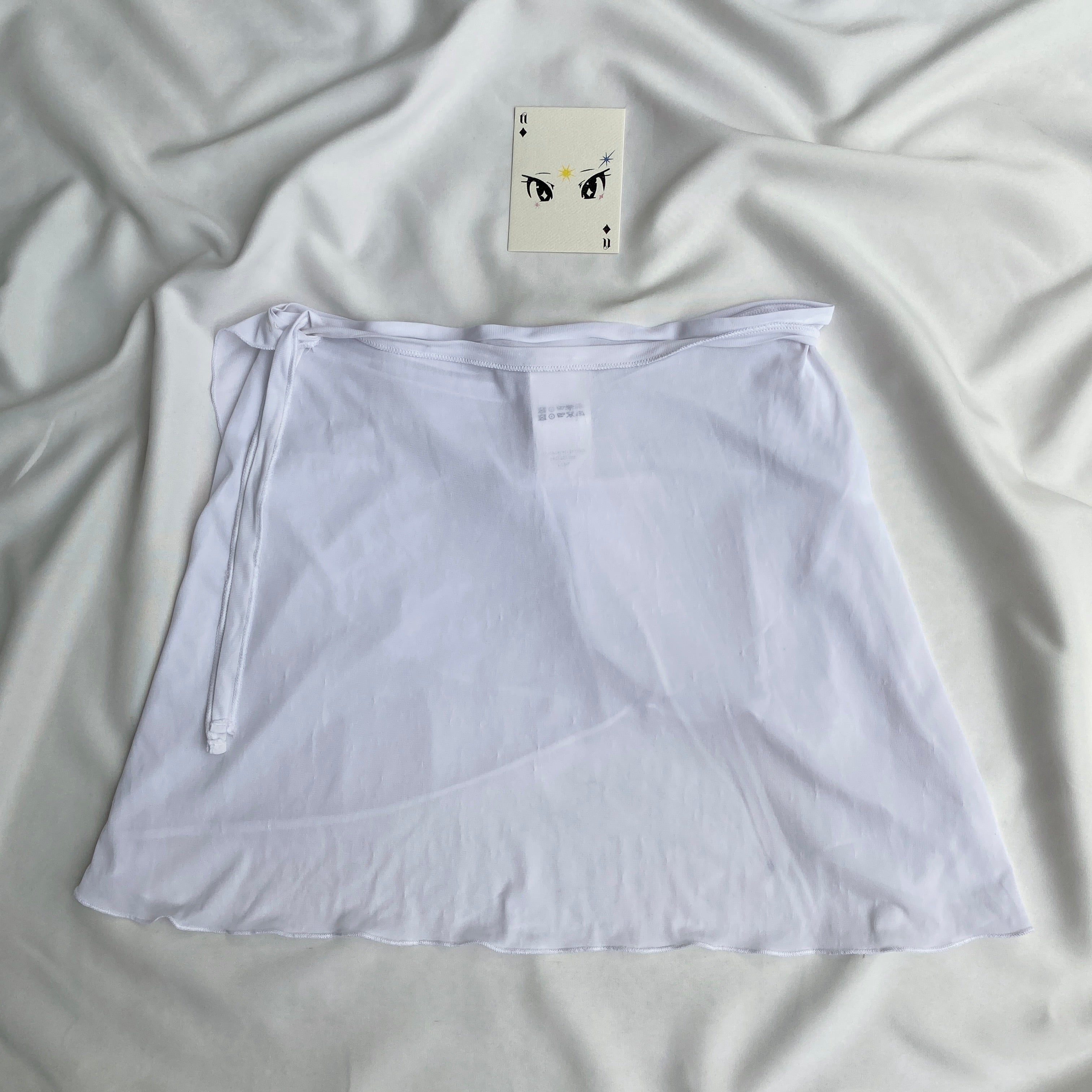 WHITE BIKINI WRAP SKIRT FROM DECATHLON (Waist : 24-28)