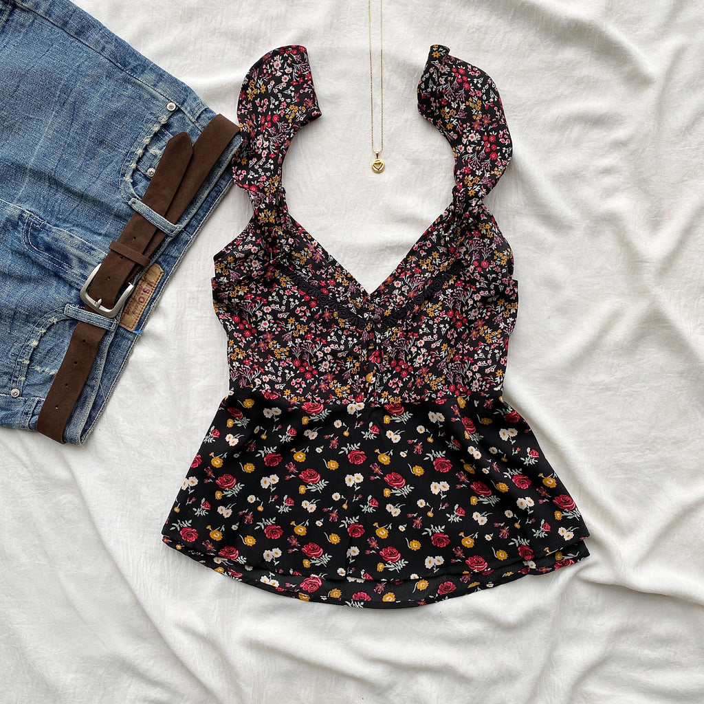 DITSY FLORAL TOP (Sizes available)