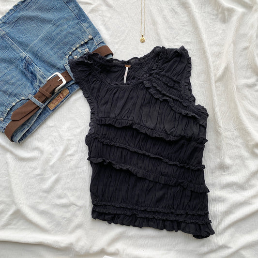 ASYMMETRIC TOP IN BLACK (Bust : 34-38, Upper Waist : 30-36)