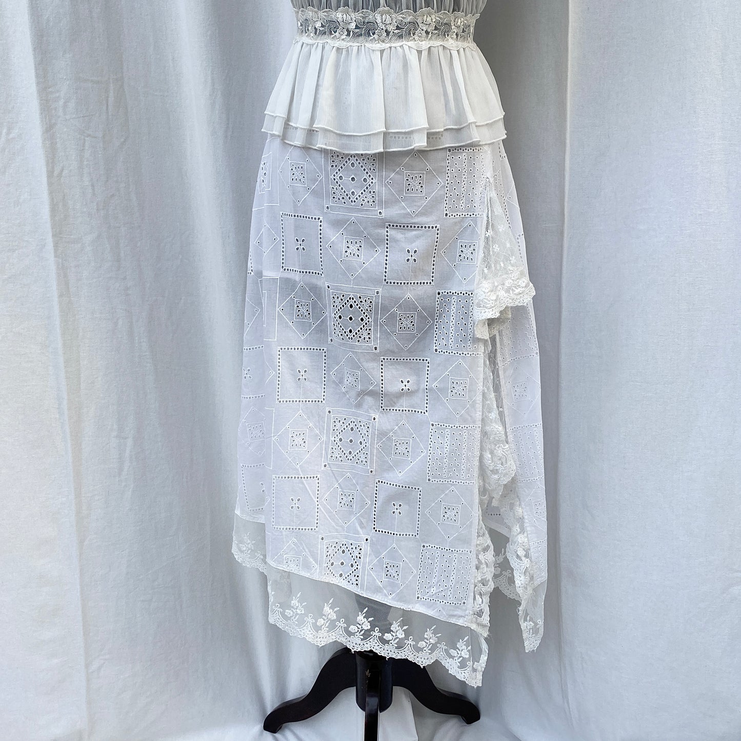 WHITE EYELET MAXI SKIRT FROM FREE PEOPLE (Sizes available)
