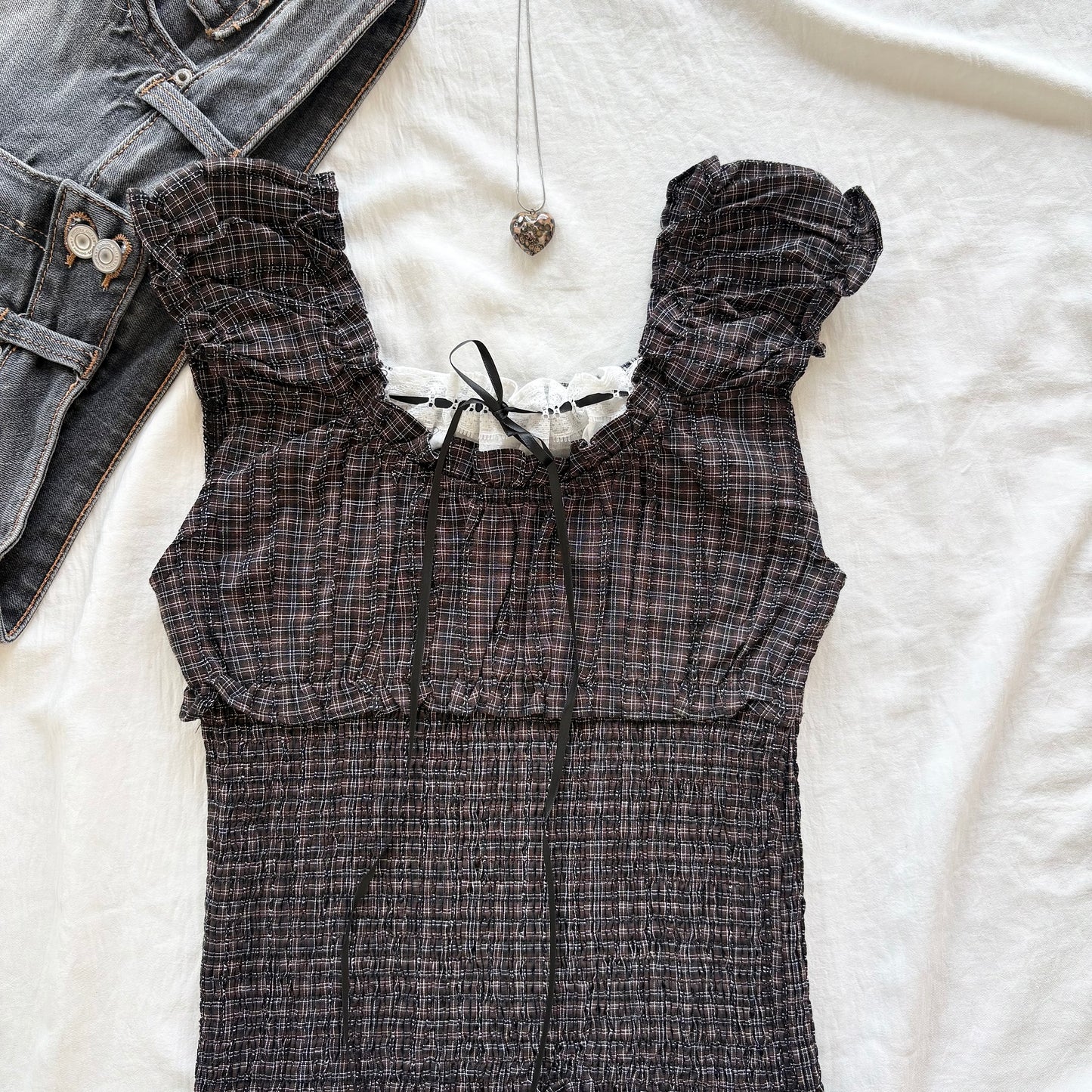 SUKI TOP IN BLACK (Bust : 30-34, Upper Waist : 24-29)