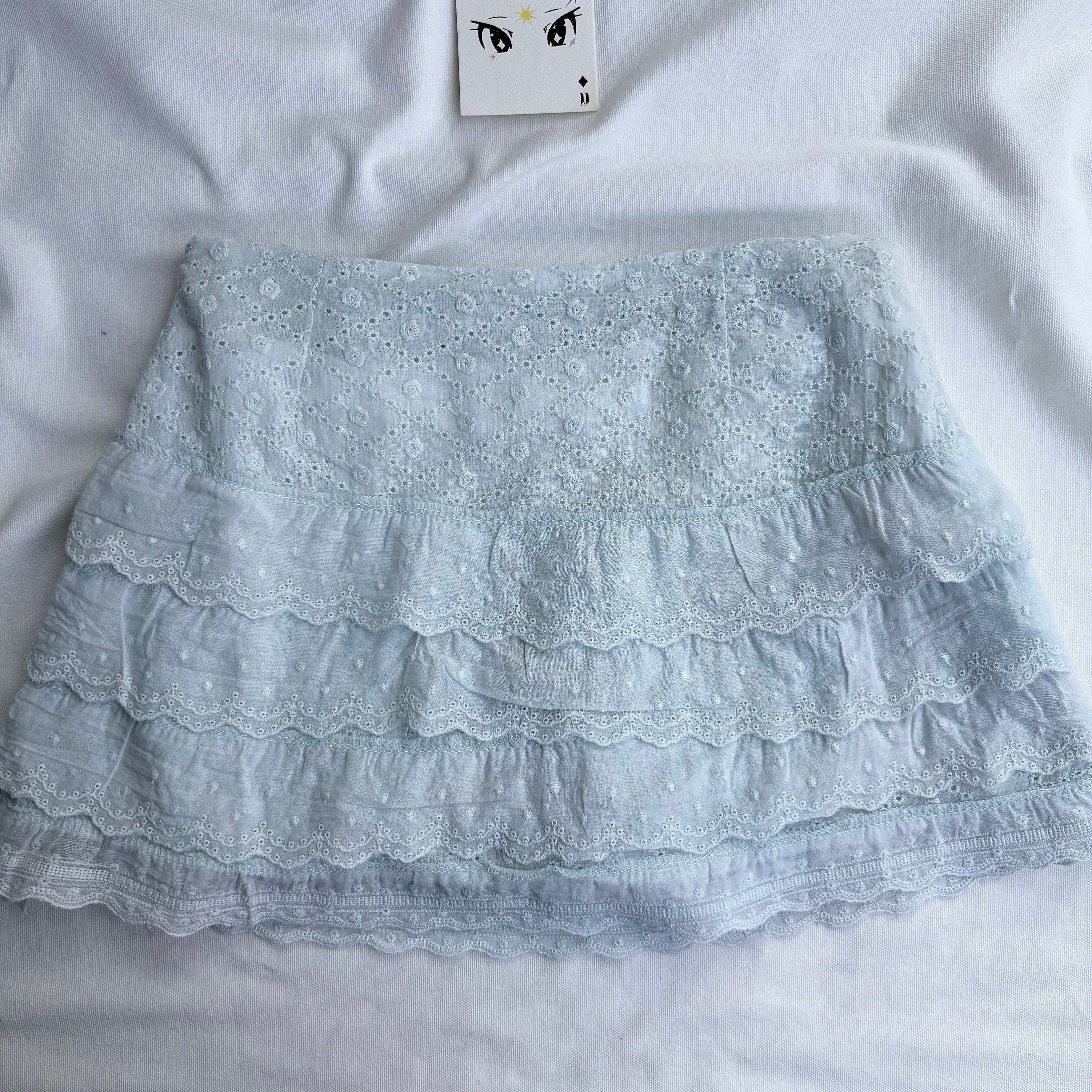 BLUE EYELET SKIRT (Waist : 24-28)